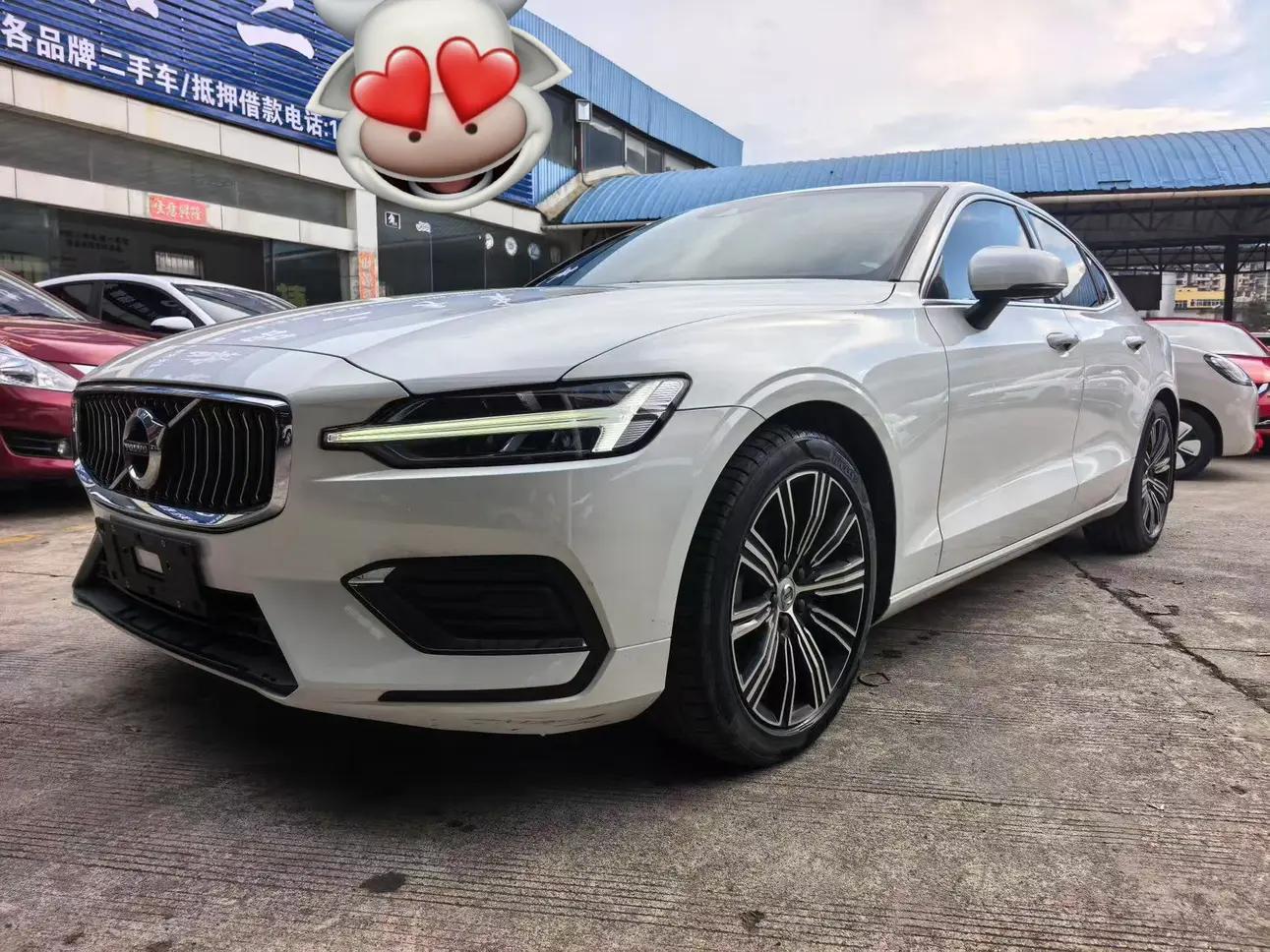 Volvo S60 2022 г. 61133 км.