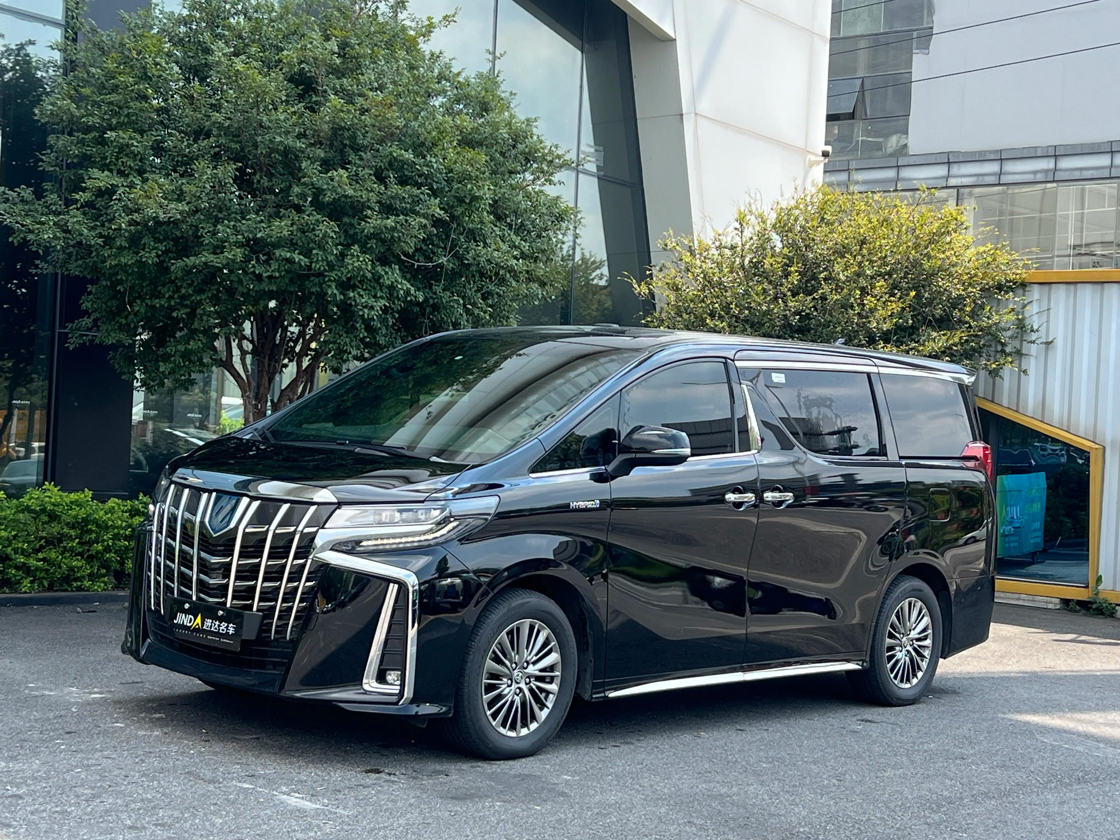 Toyota Alphard 2021 г. 36016 км.