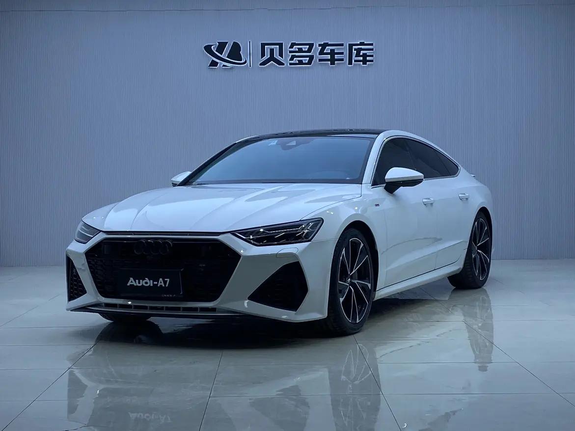 Audi A7 2021 г. 43102 км.