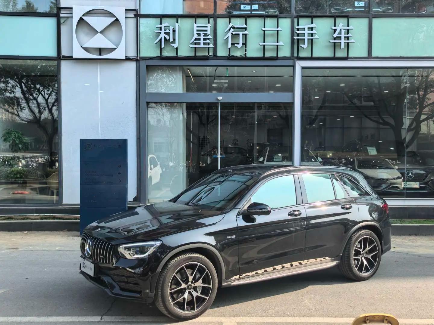 Mercedes-Benz GLC AMG 2023 г. 10066 км.