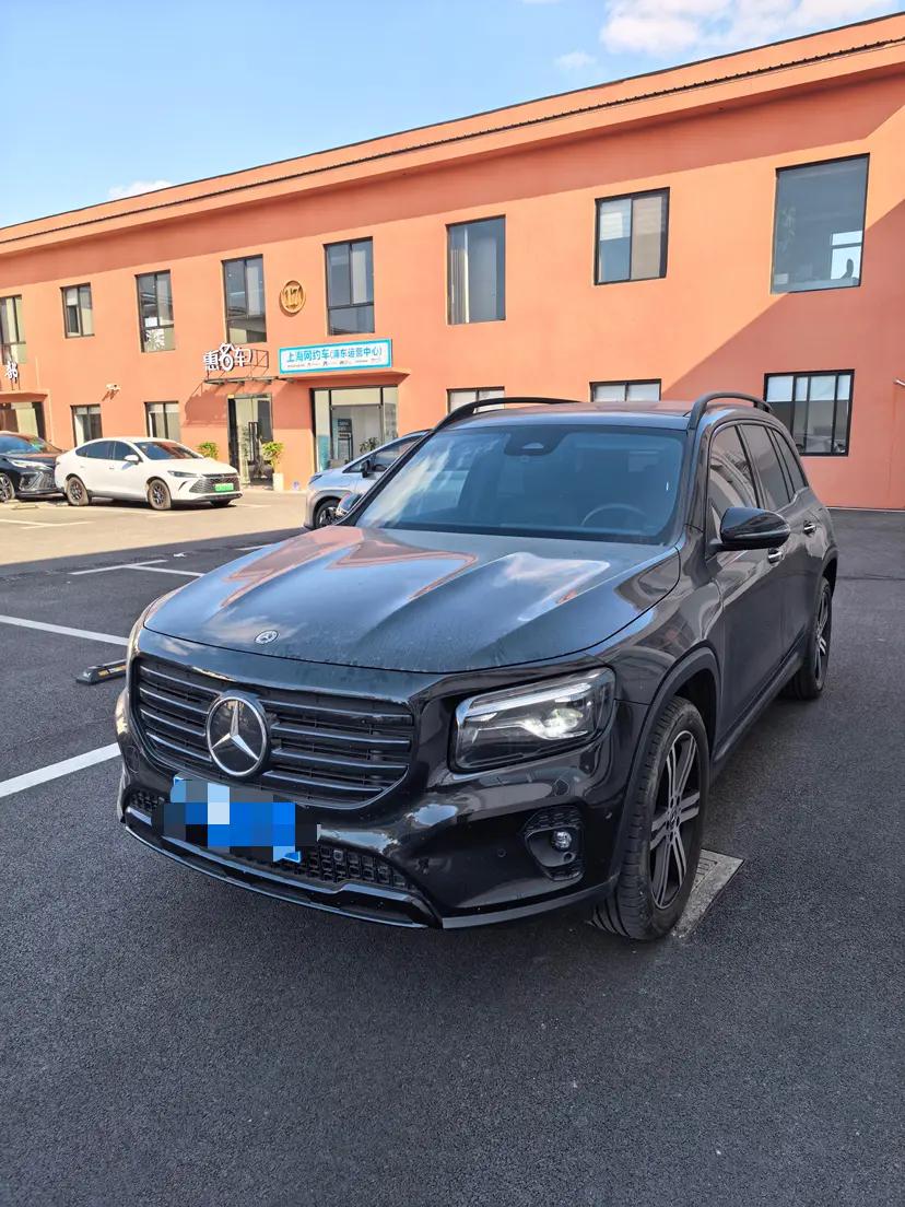 Mercedes-Benz GLB 2024 г. 17140 км.