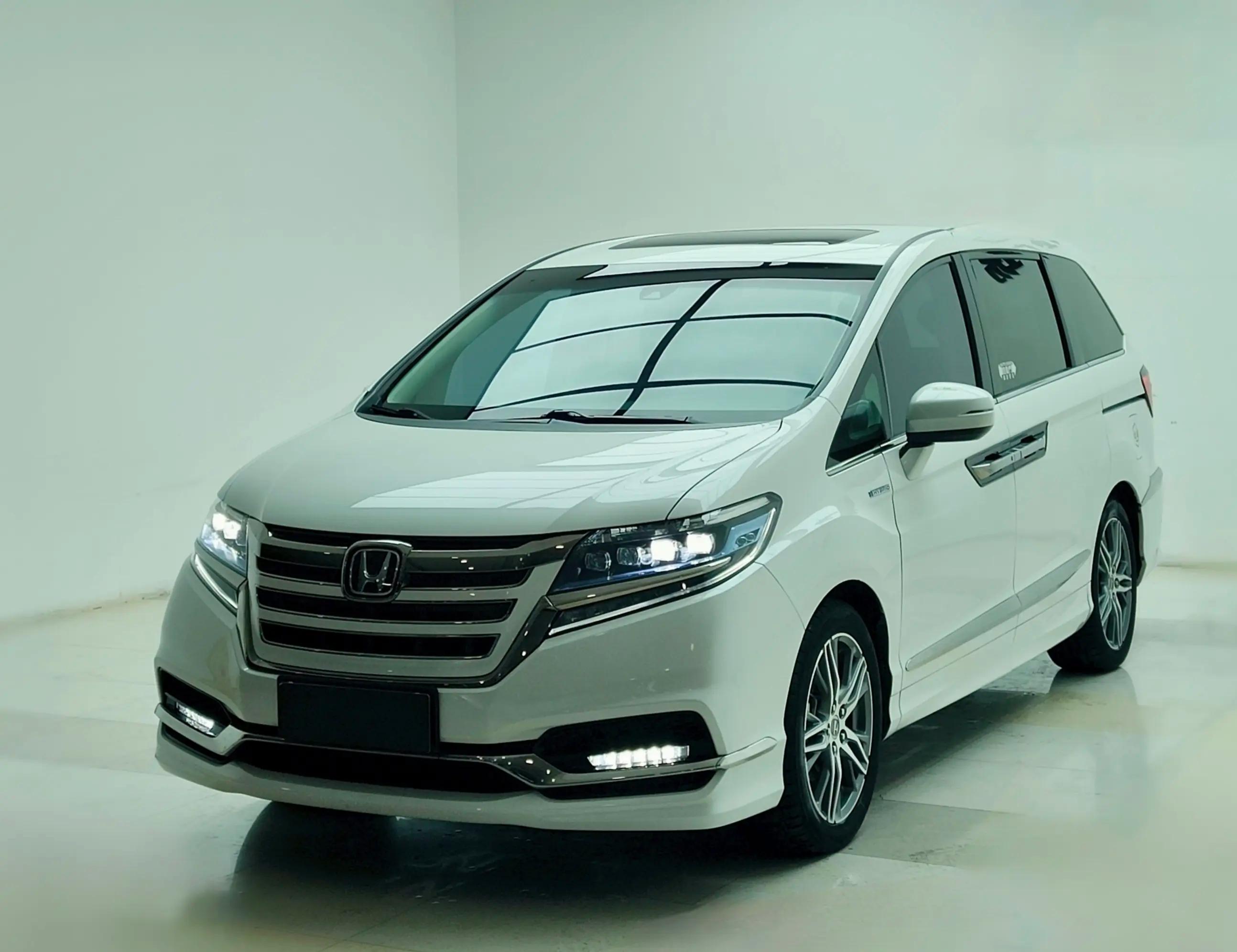 Honda Elysion 2021 г. 78063 км.