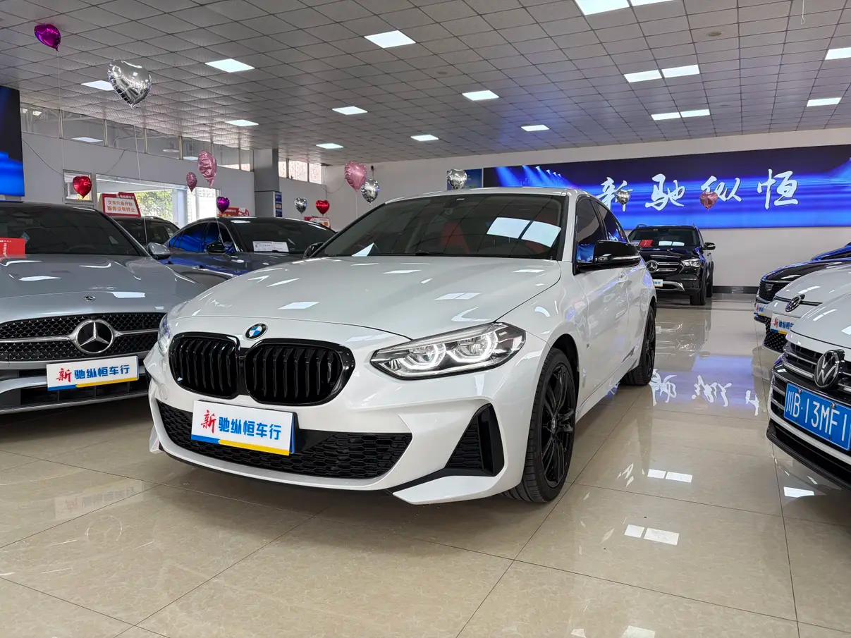 BMW 1 Series 2023 г. 23130 км.
