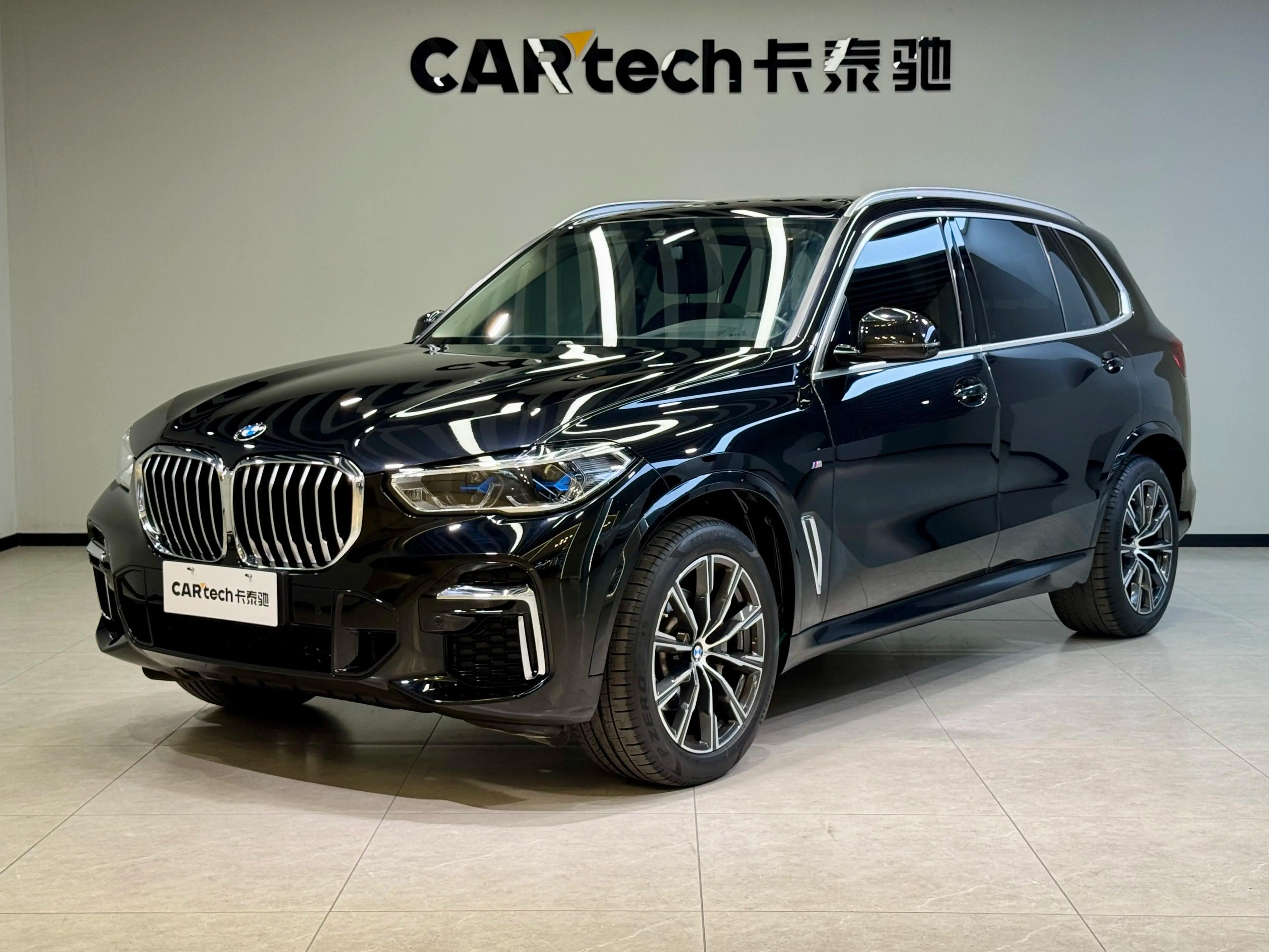 BMW X5 2023 г. 41465 км.