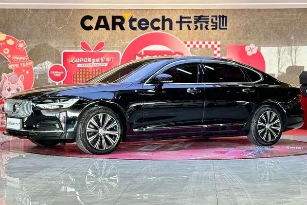 Volvo S90 2022 г. 49335 км.