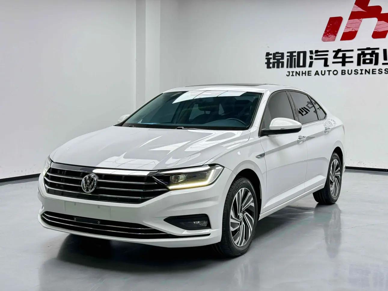 Volkswagen Sagitar 2022 г. 35083 км.