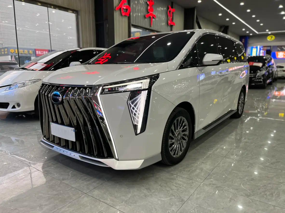 GAC Trumpchi M8 2023 г. 50015 км.