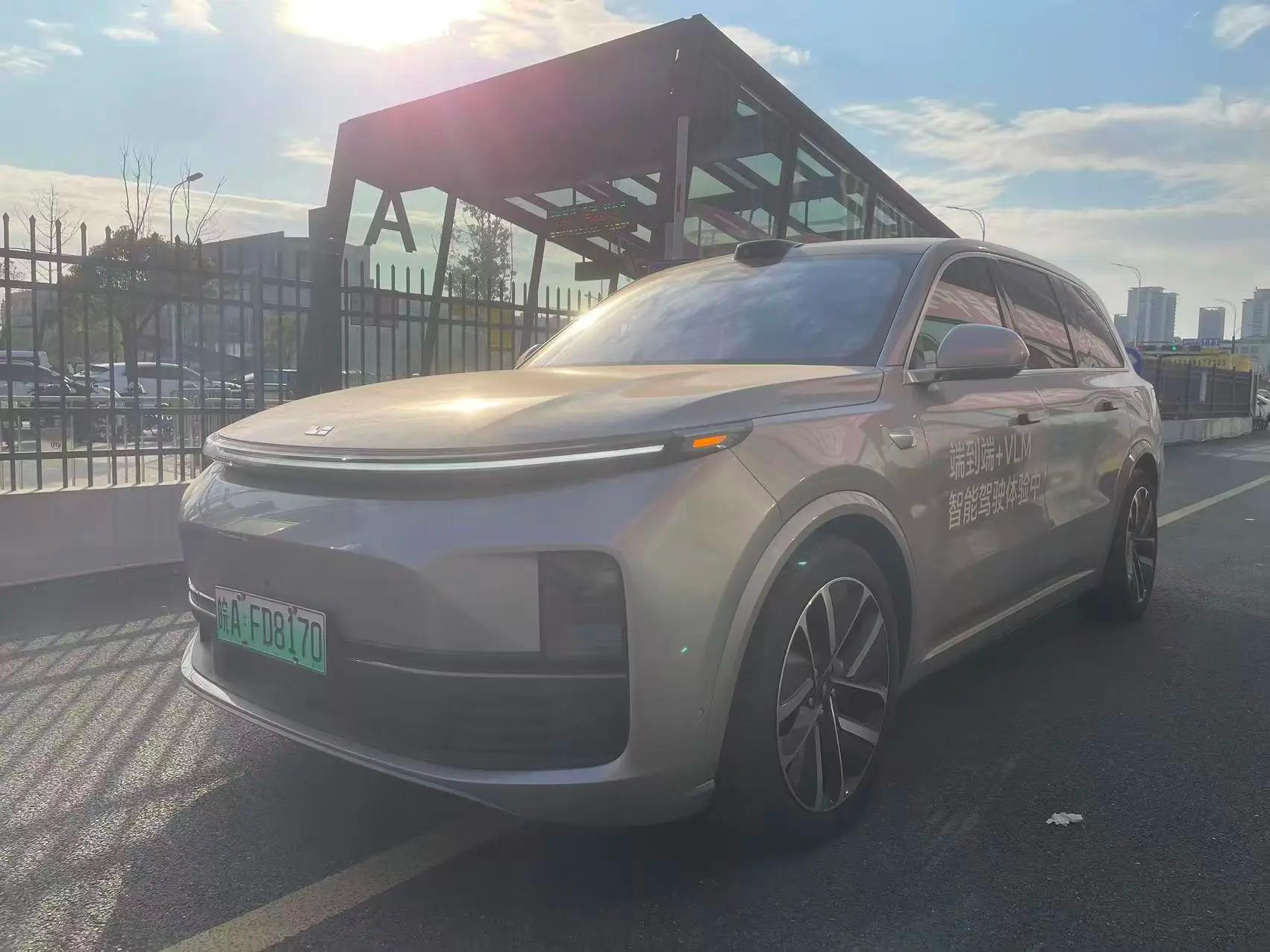 Lixiang L9 2024 г. 24426 км.