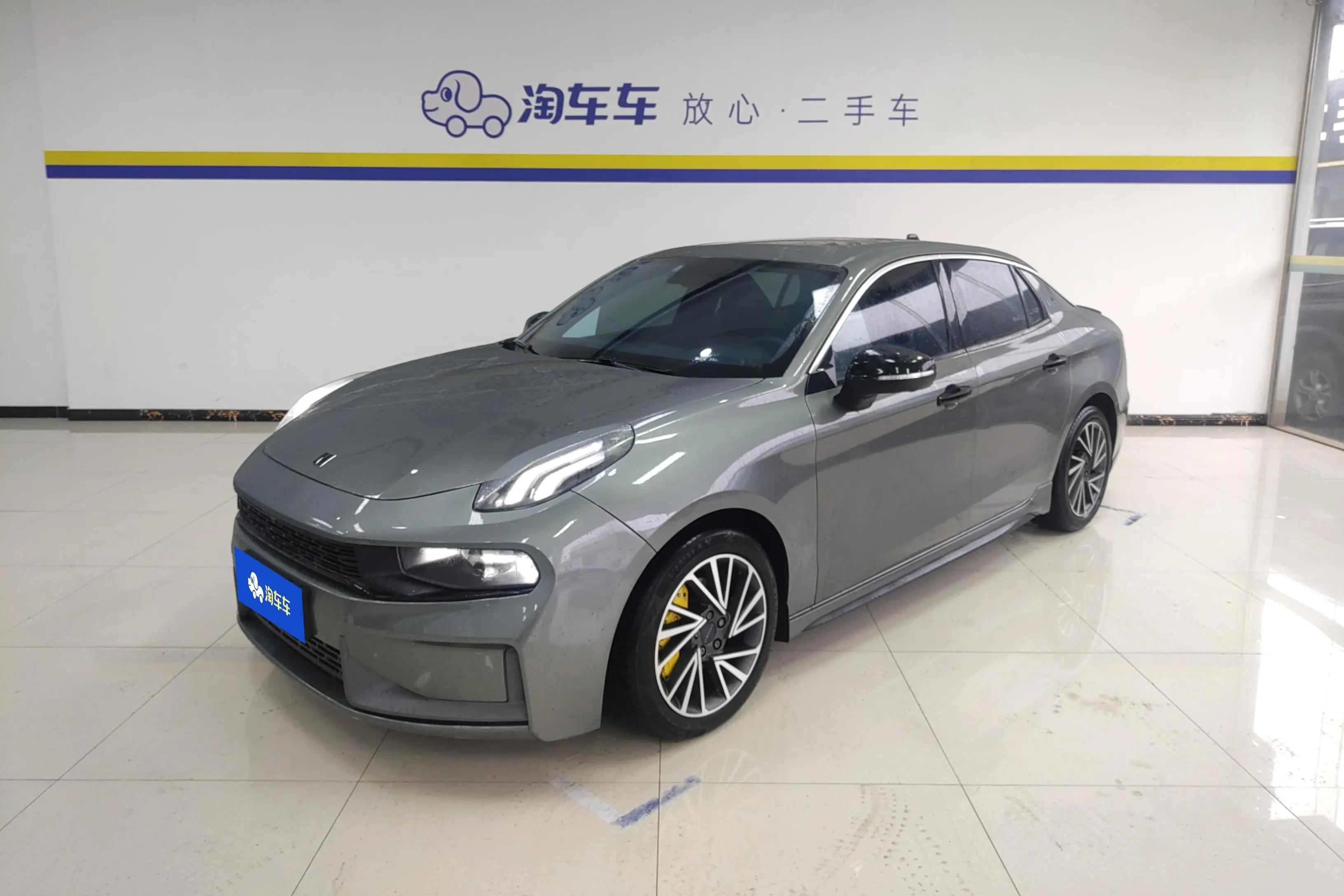 Lynk & Co 03 2022 г. 35116 км.