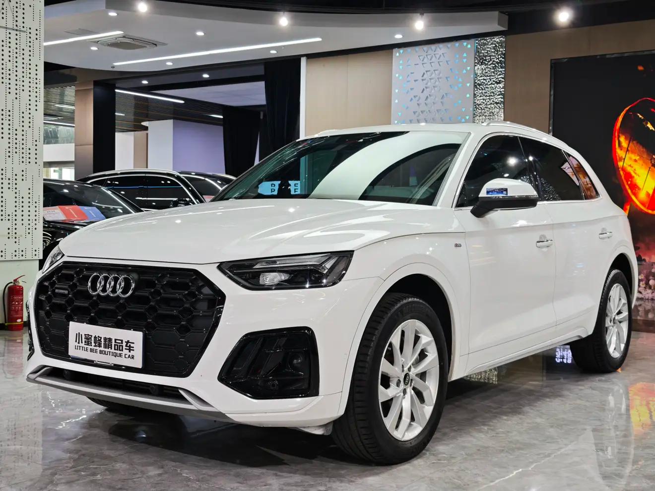 Audi Q5L 2021 г. 54128 км.
