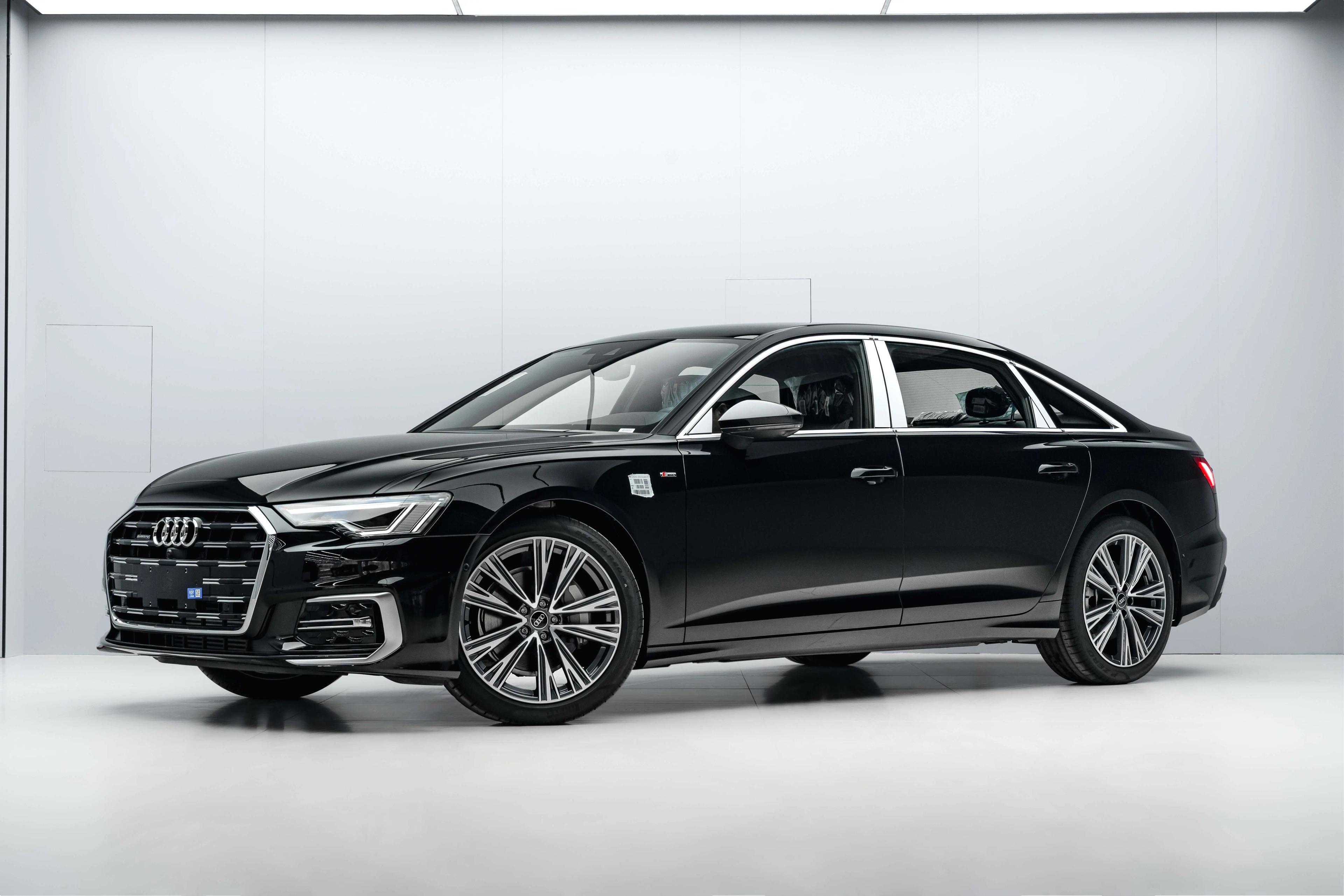 Audi A6L 45 TFSI 2.0 quattro S tronic (245 л.с.) 2025 г. 101 км
