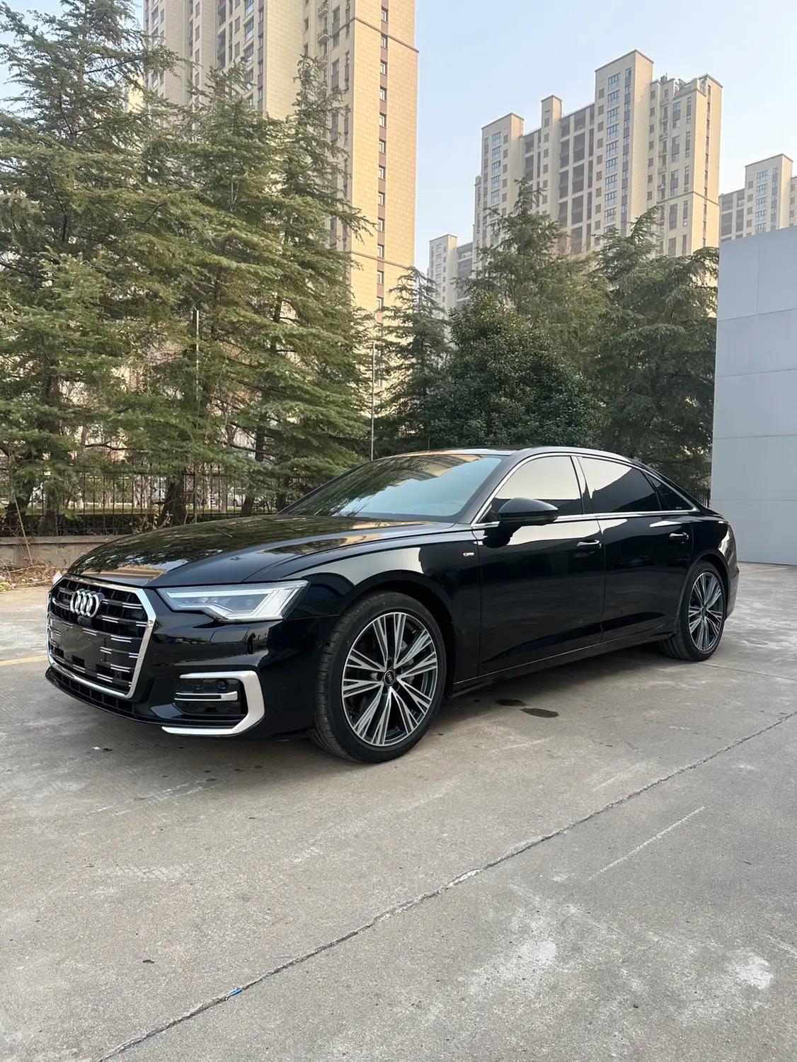 Audi A6L 2023 г. 60106 км.