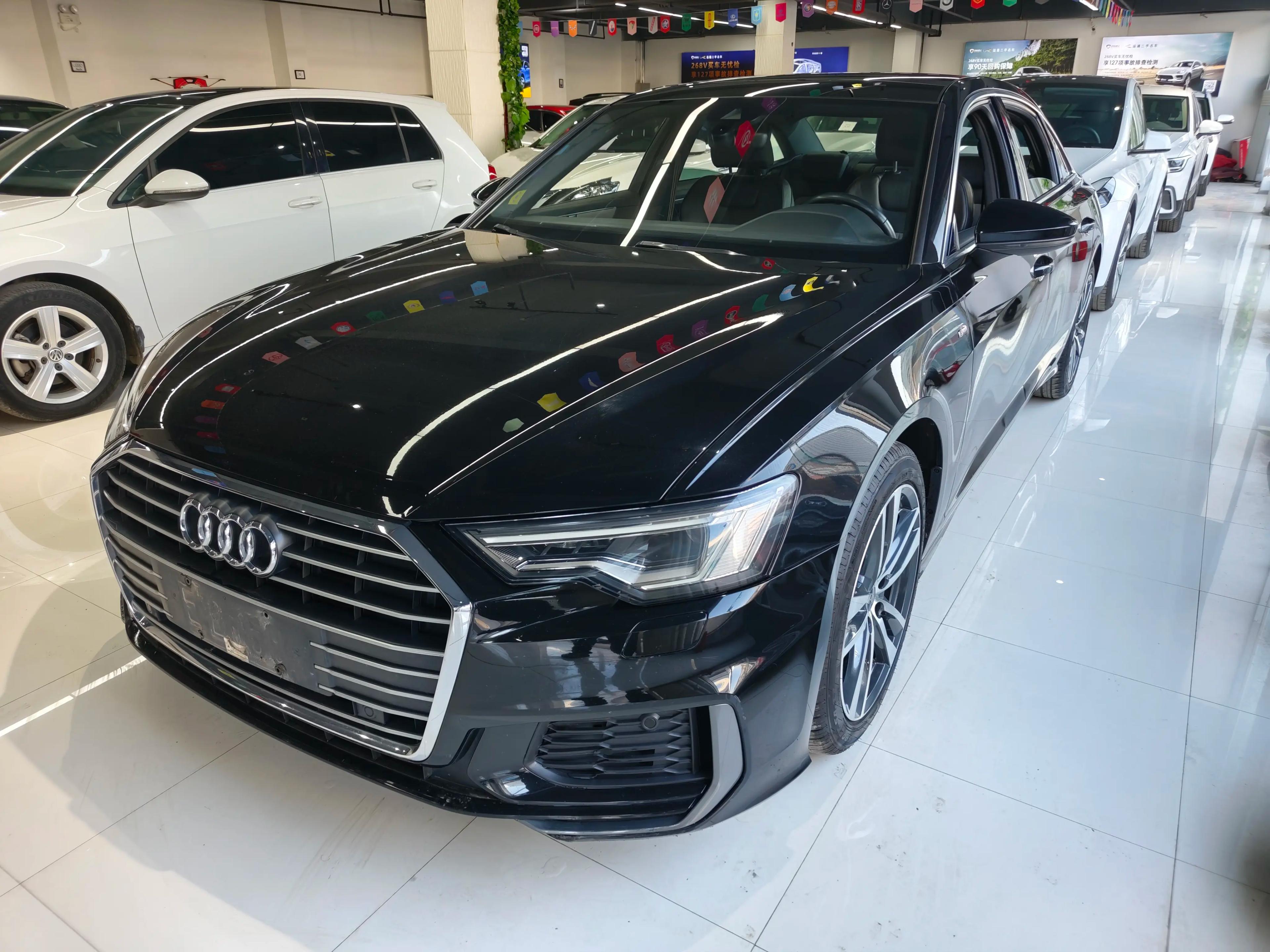Audi A6L 2022 г. 120105 км.