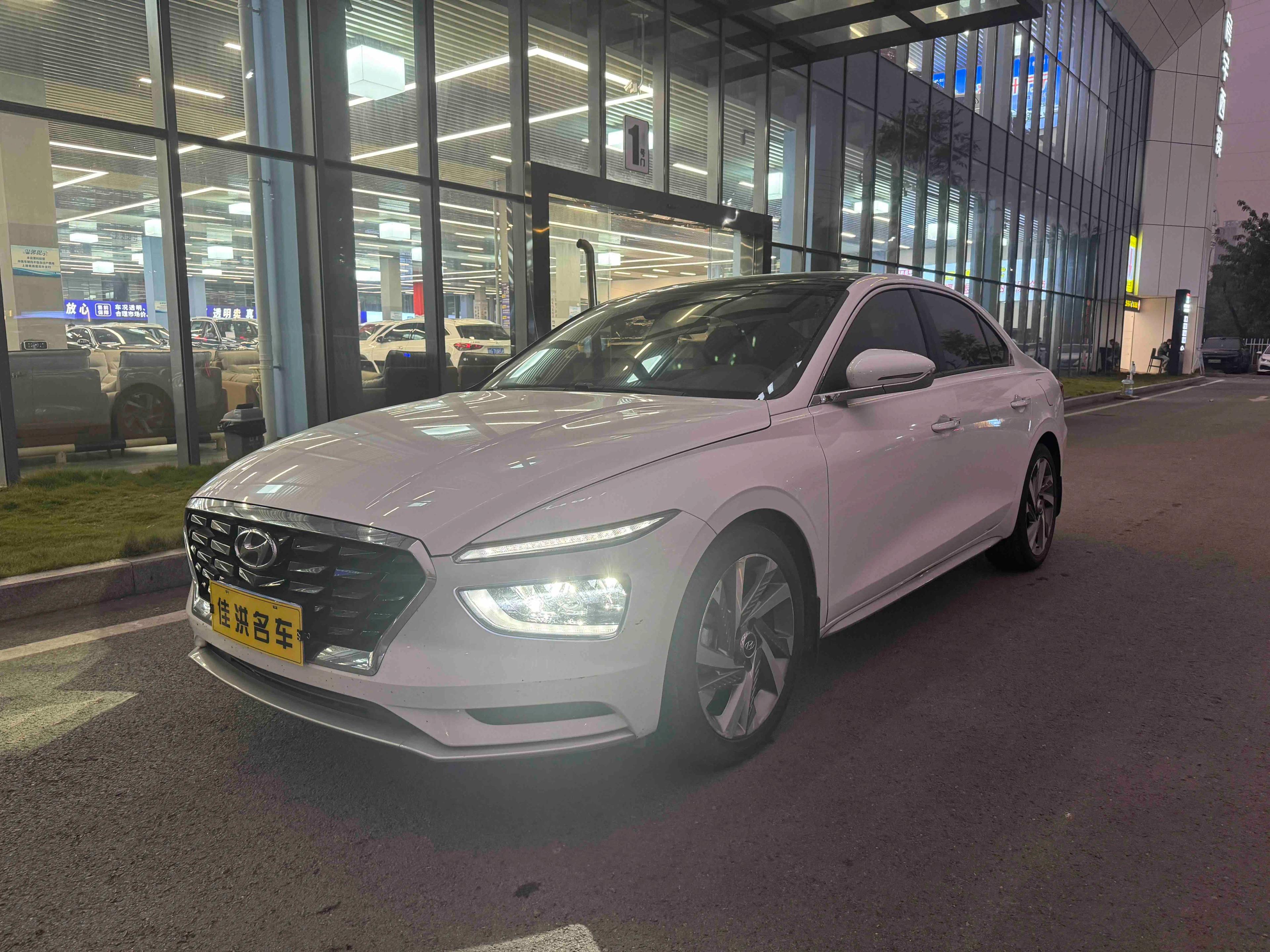 Hyundai Famous pictures 2021 г. 87040 км.