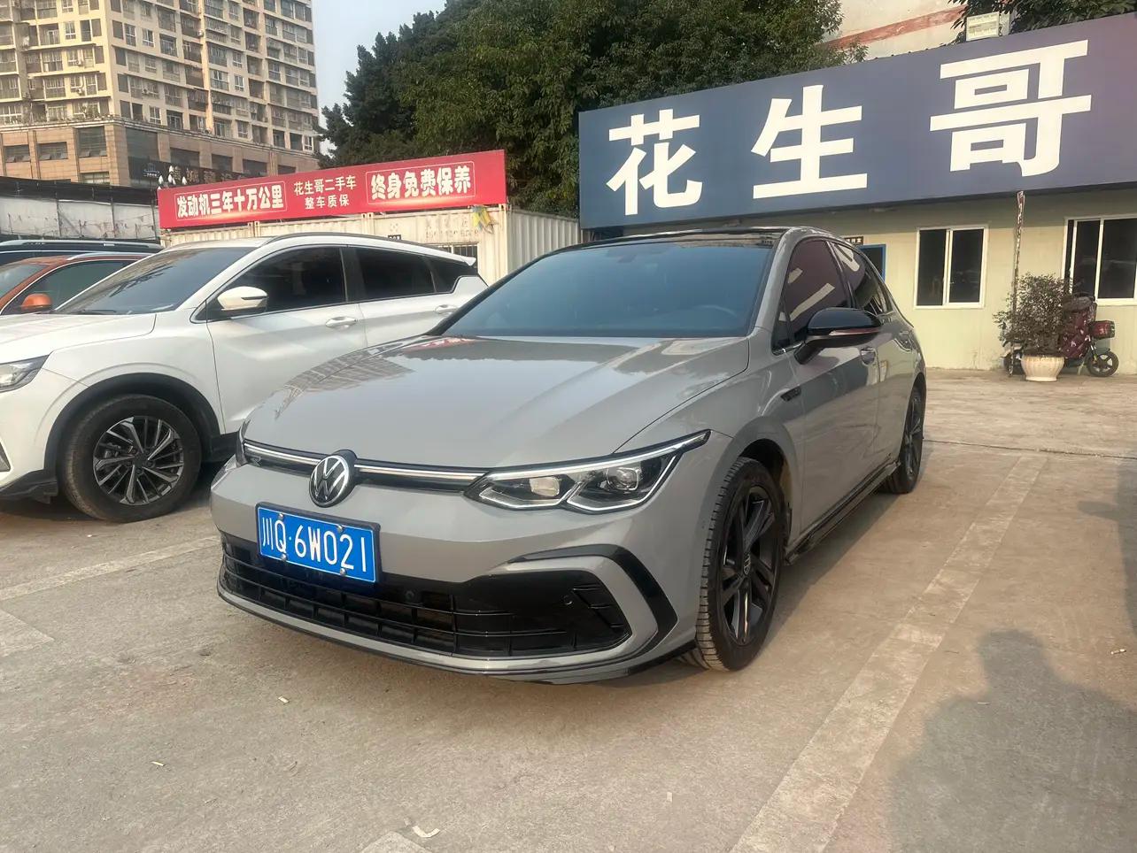 Volkswagen Golf 2023 г. 31000 км.