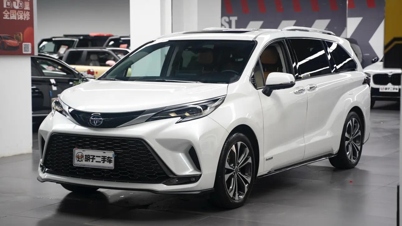 Toyota Granvia 2023 г. 43078 км.