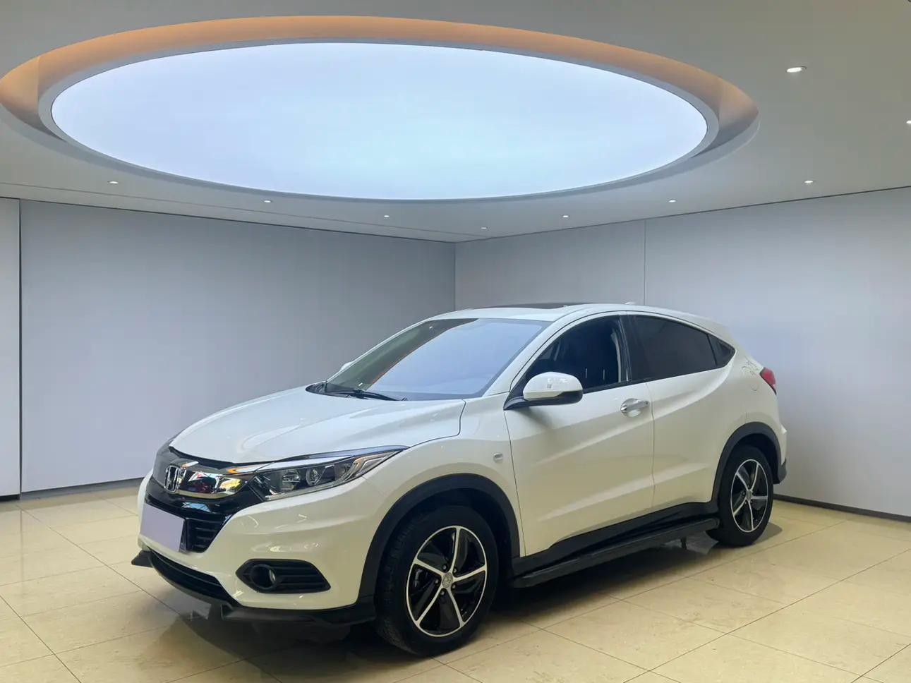 Honda Vezel 2021 г. 39106 км.