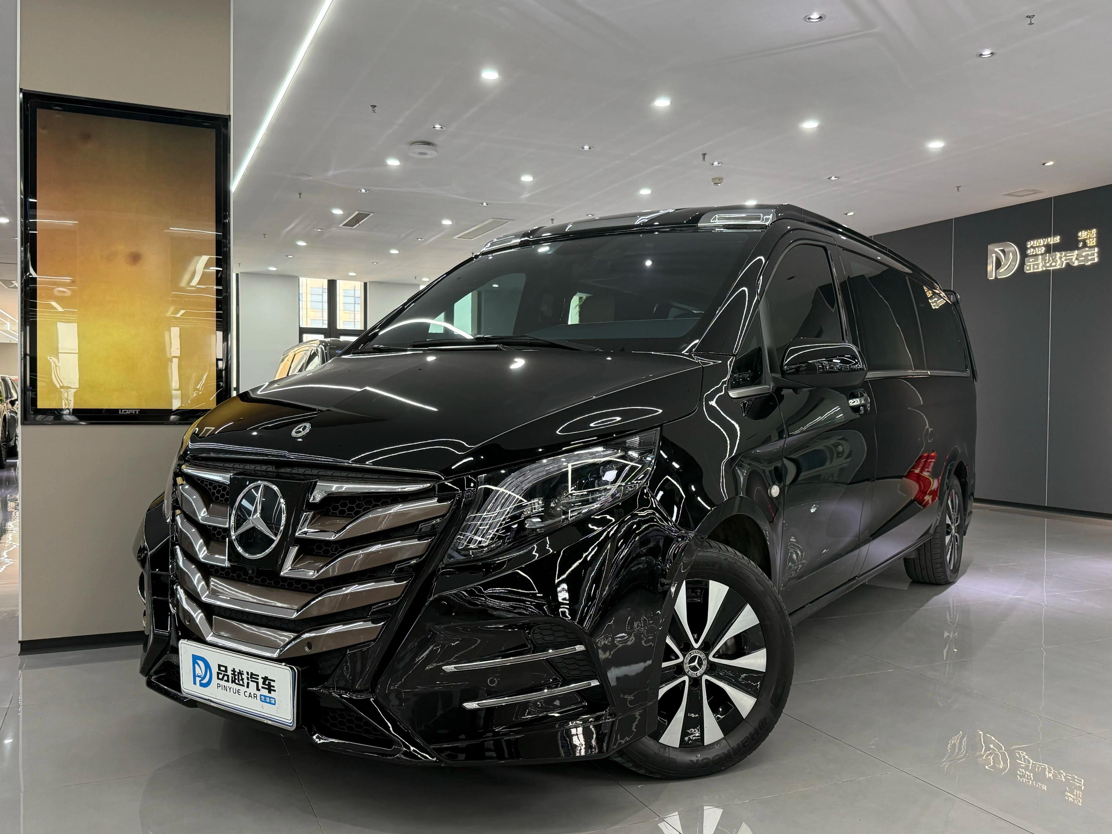 Mercedes-Benz Vito 2024 г. 20080 км.