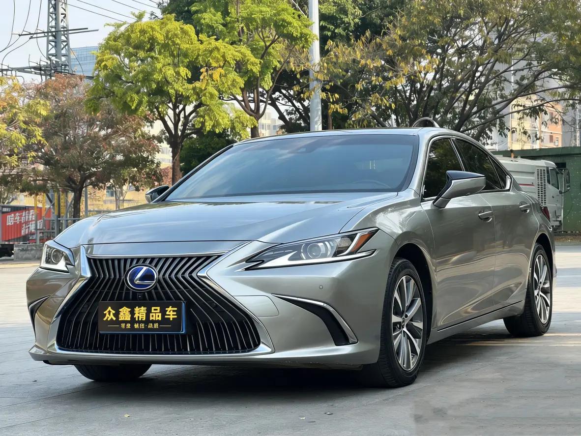 Lexus ES 2021 г. 66108 км.