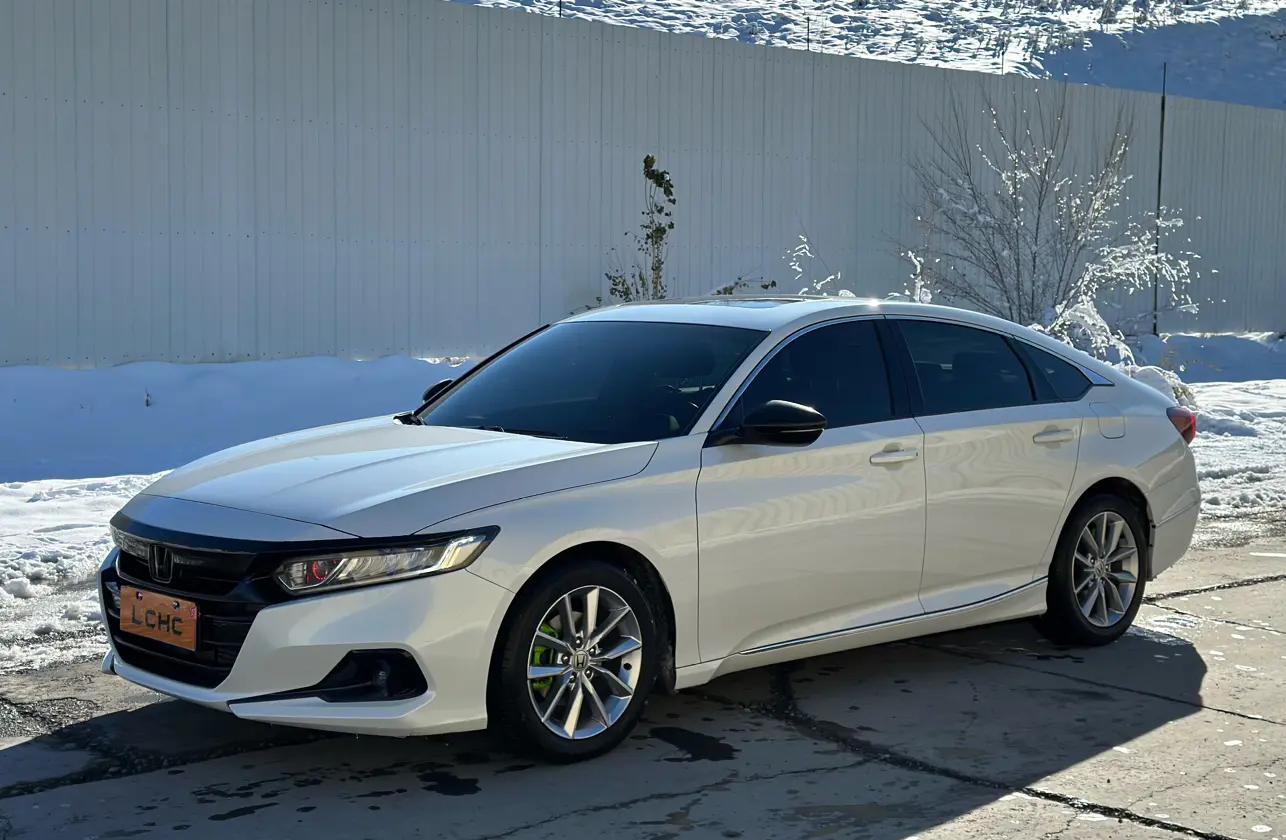 Honda Accord 2022 г. 60000 км.