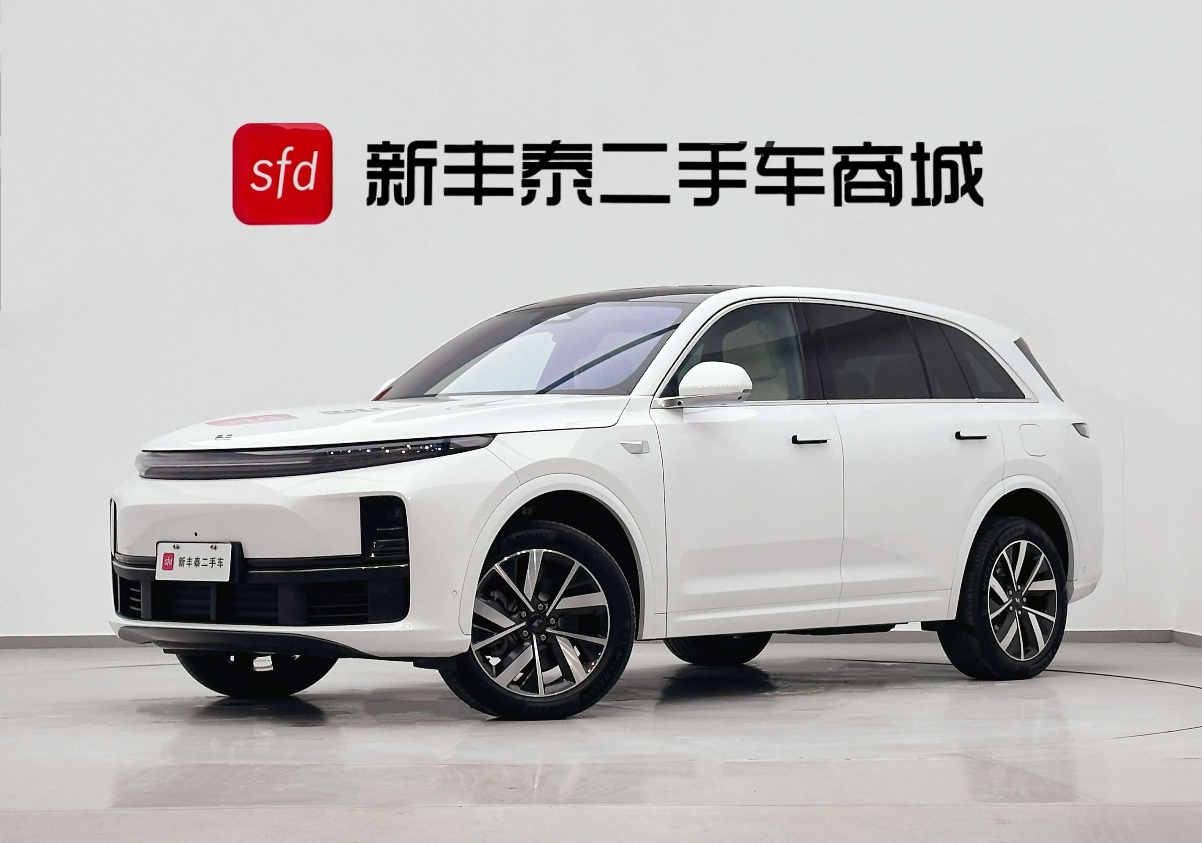 Lixiang L7 2023 г. 21008 км.