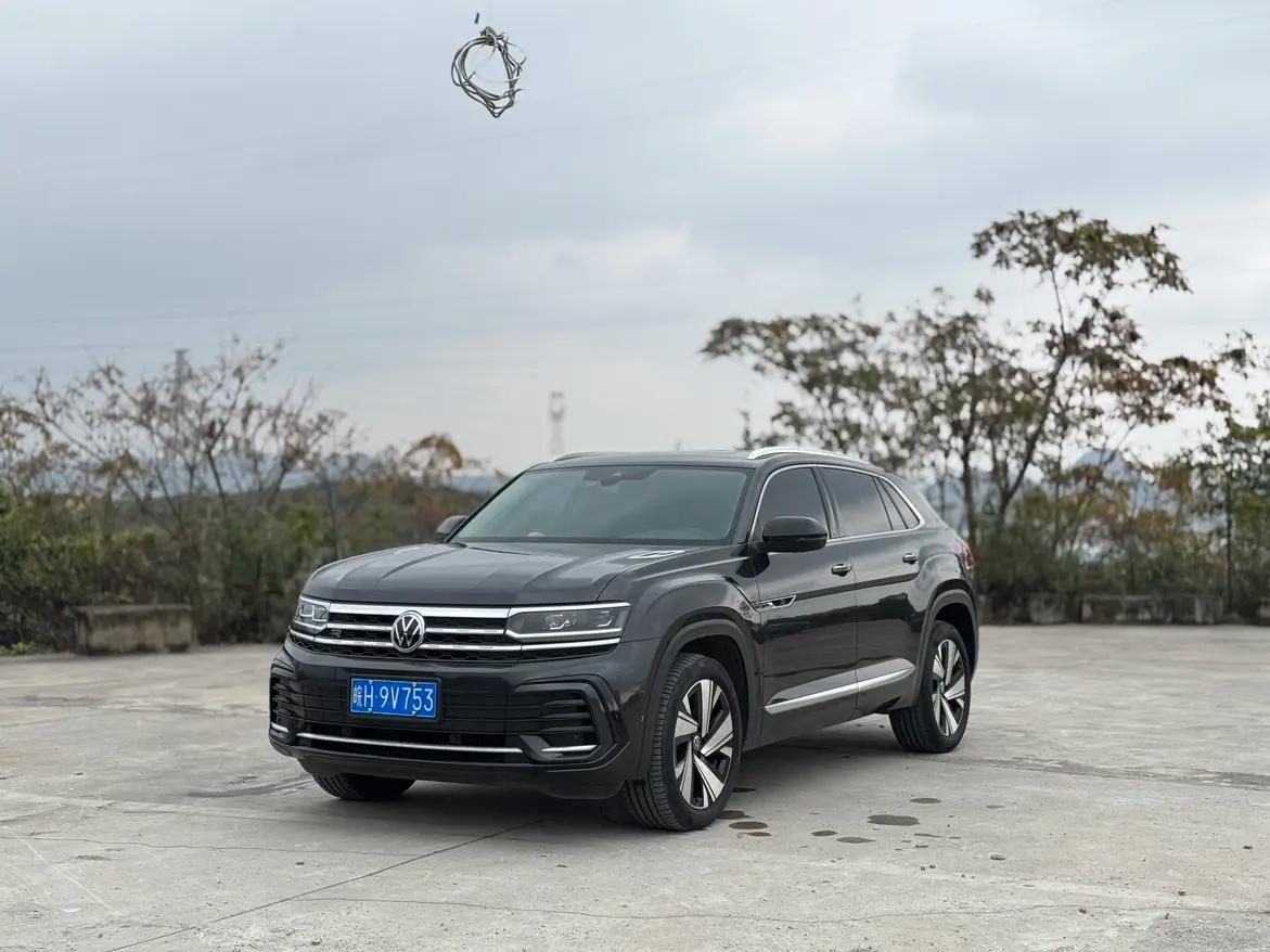 Volkswagen Teramont 2023 г. 87013 км.