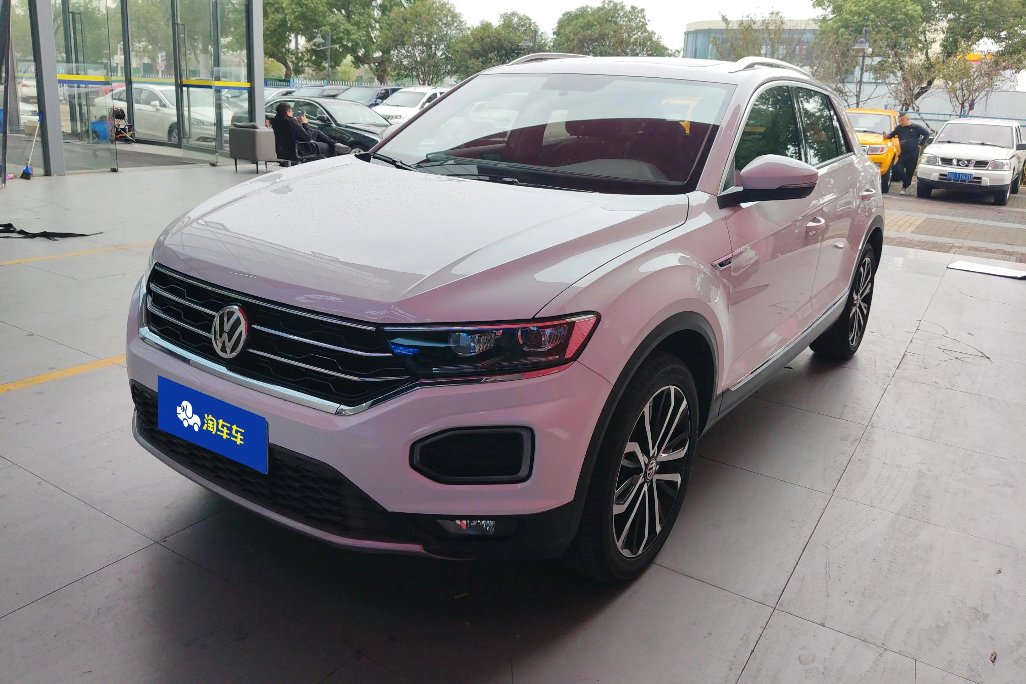 Volkswagen T-Roc 2021 г. 38912 км.