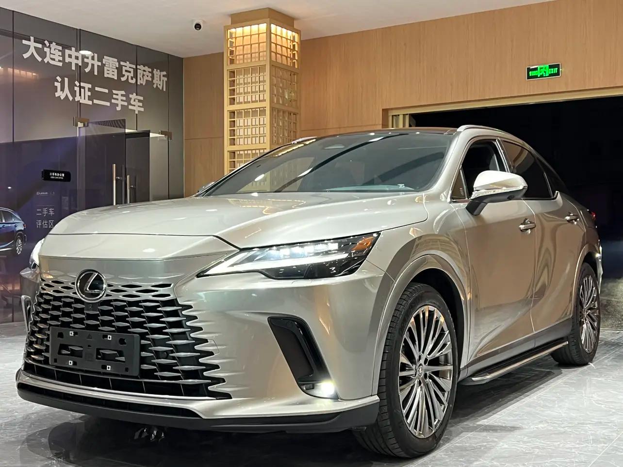 Lexus RX 2023 г. 29043 км.