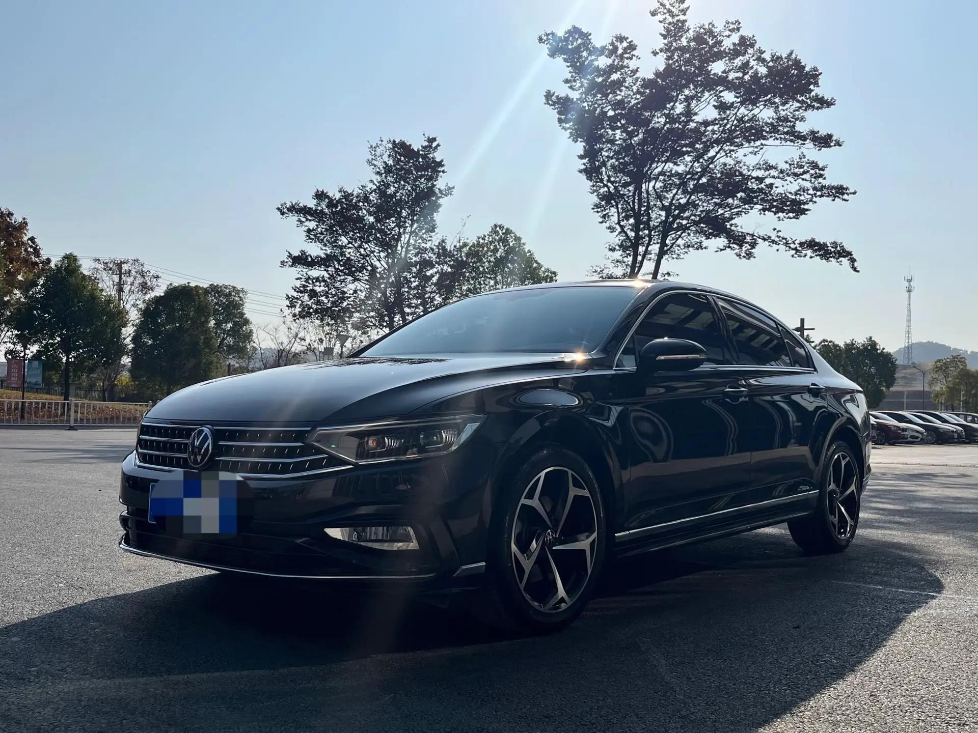 Volkswagen Magotan 2024 г. 14000 км.