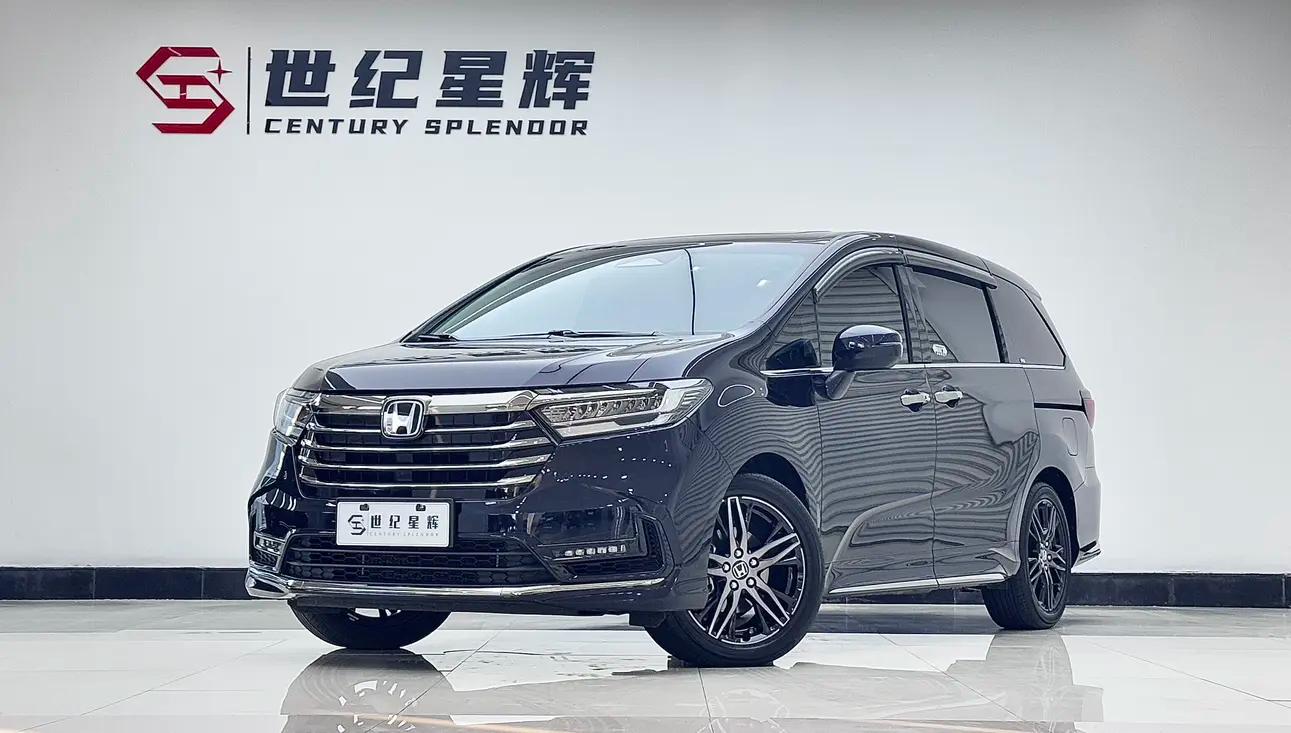 Honda Odyssey 2025 г. 7143 км.