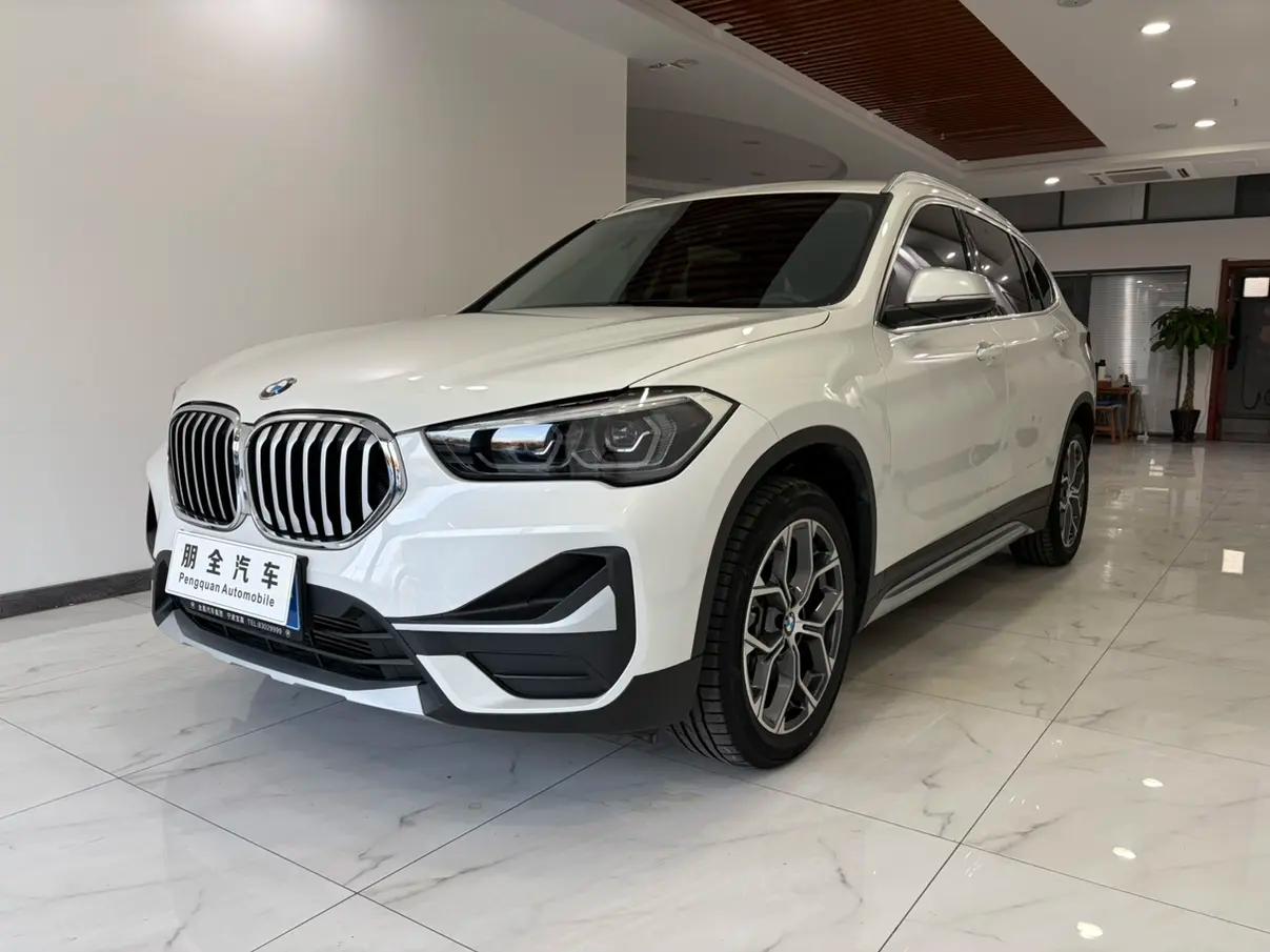 BMW X1 2022 г. 19002 км.