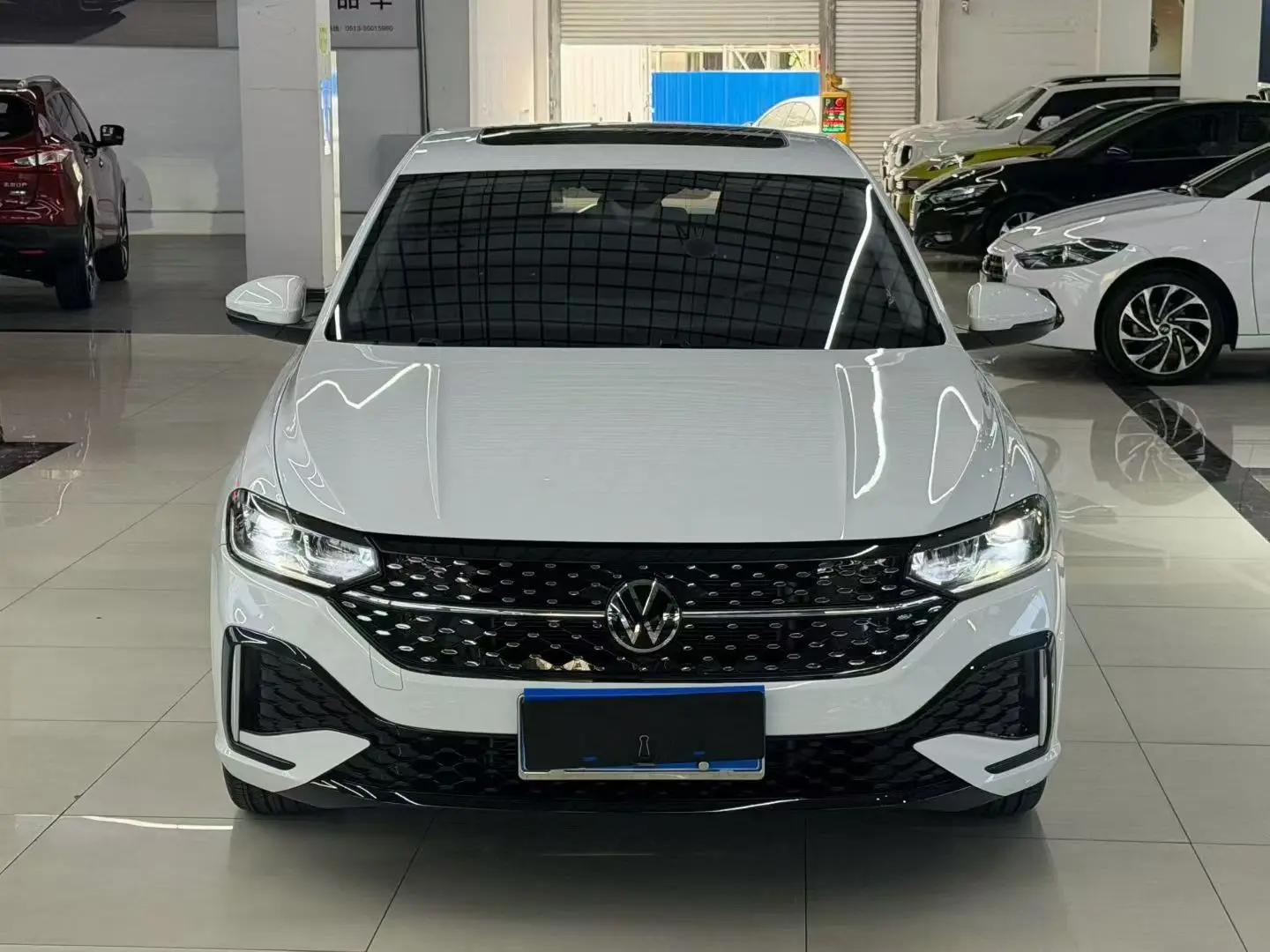 Volkswagen Lavida 2025 г. 3084 км.