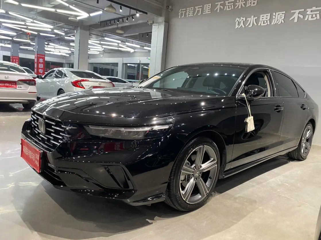 Honda Accord 2025 г. 18032 км.