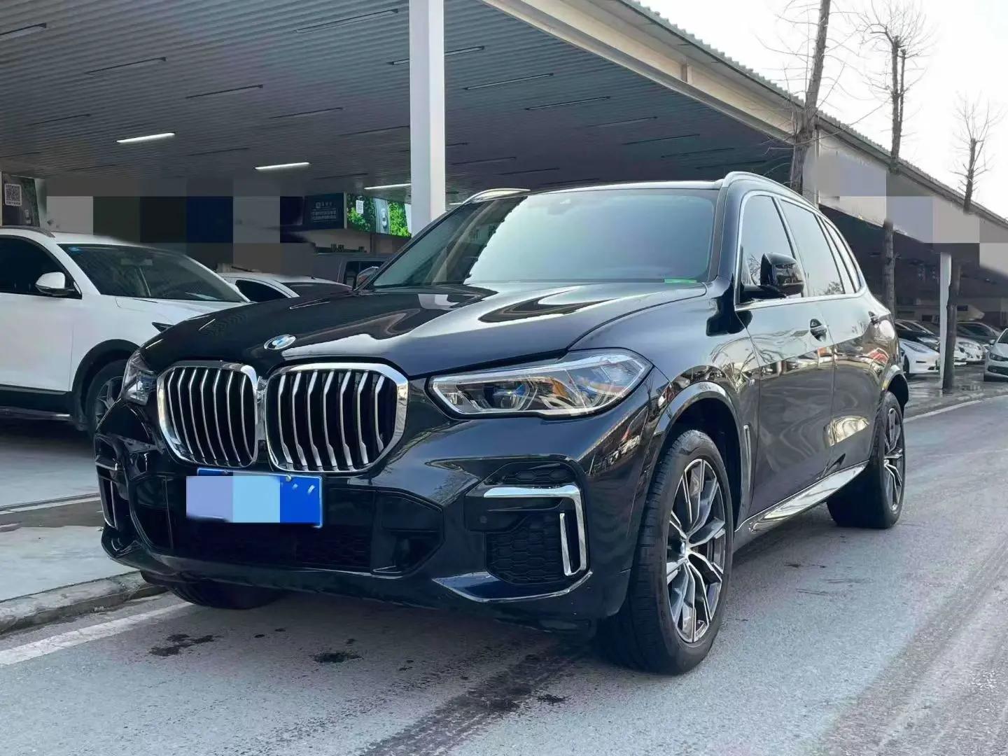 BMW X5 2023 г. 38056 км.