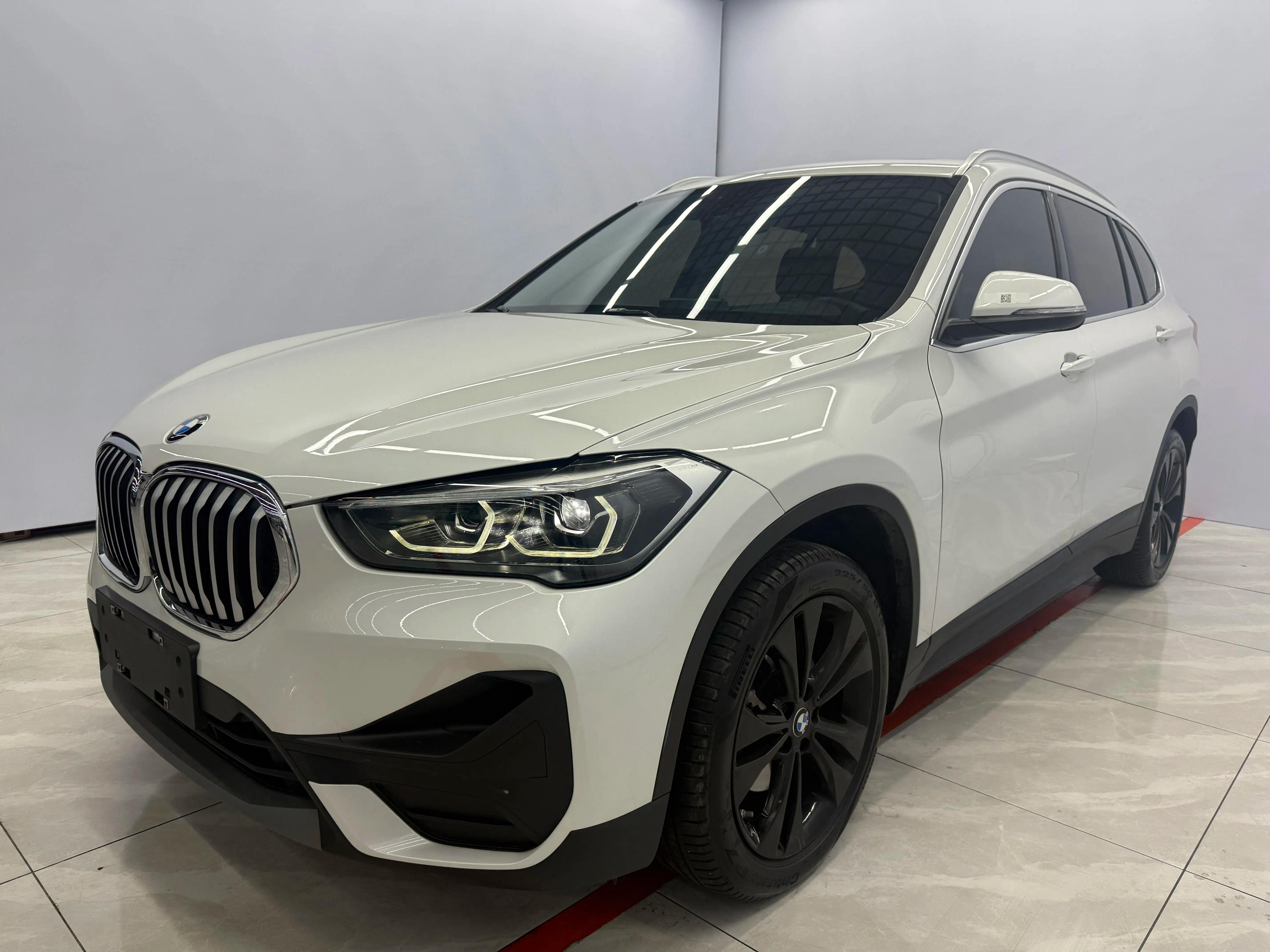 BMW X1 2021 г. 39022 км.