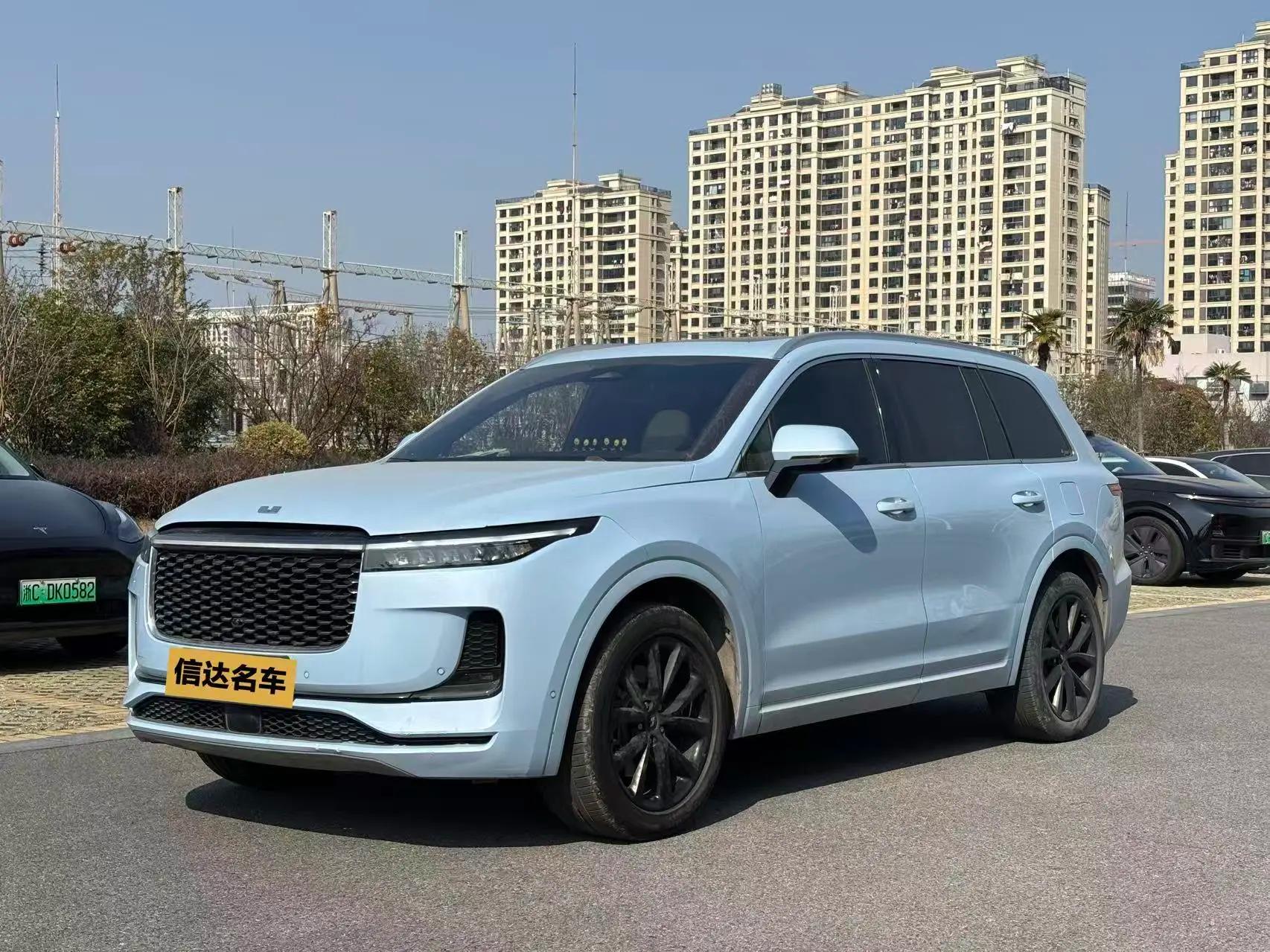 Lixiang ONE 2022 г. 71037 км.