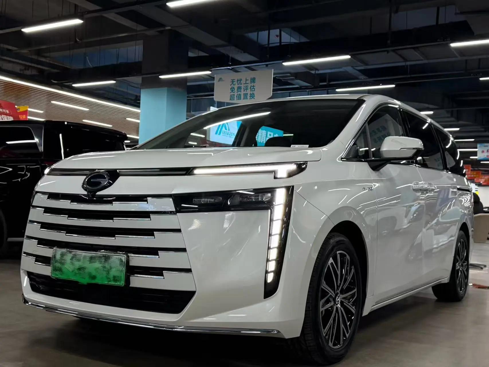 GAC Trumpchi E8 PHEV 2025 г.