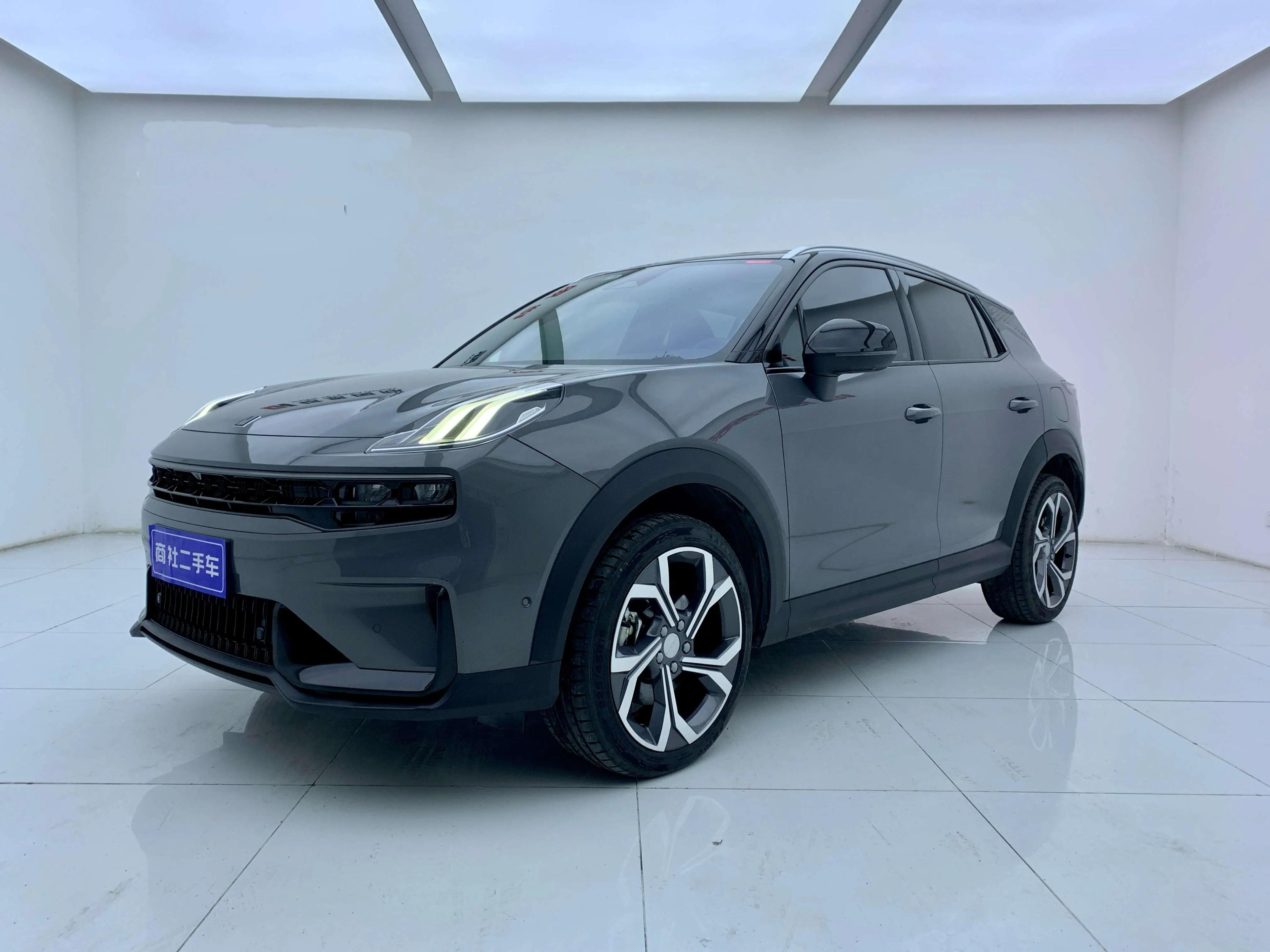 Lynk & Co 06 2023 г. 19535 км.