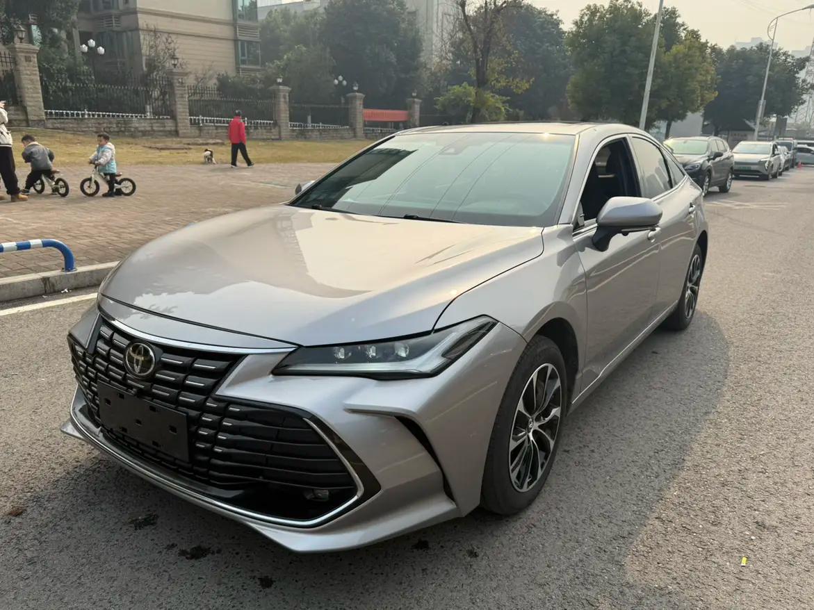 Toyota Avalon 2022 г. 45119 км.