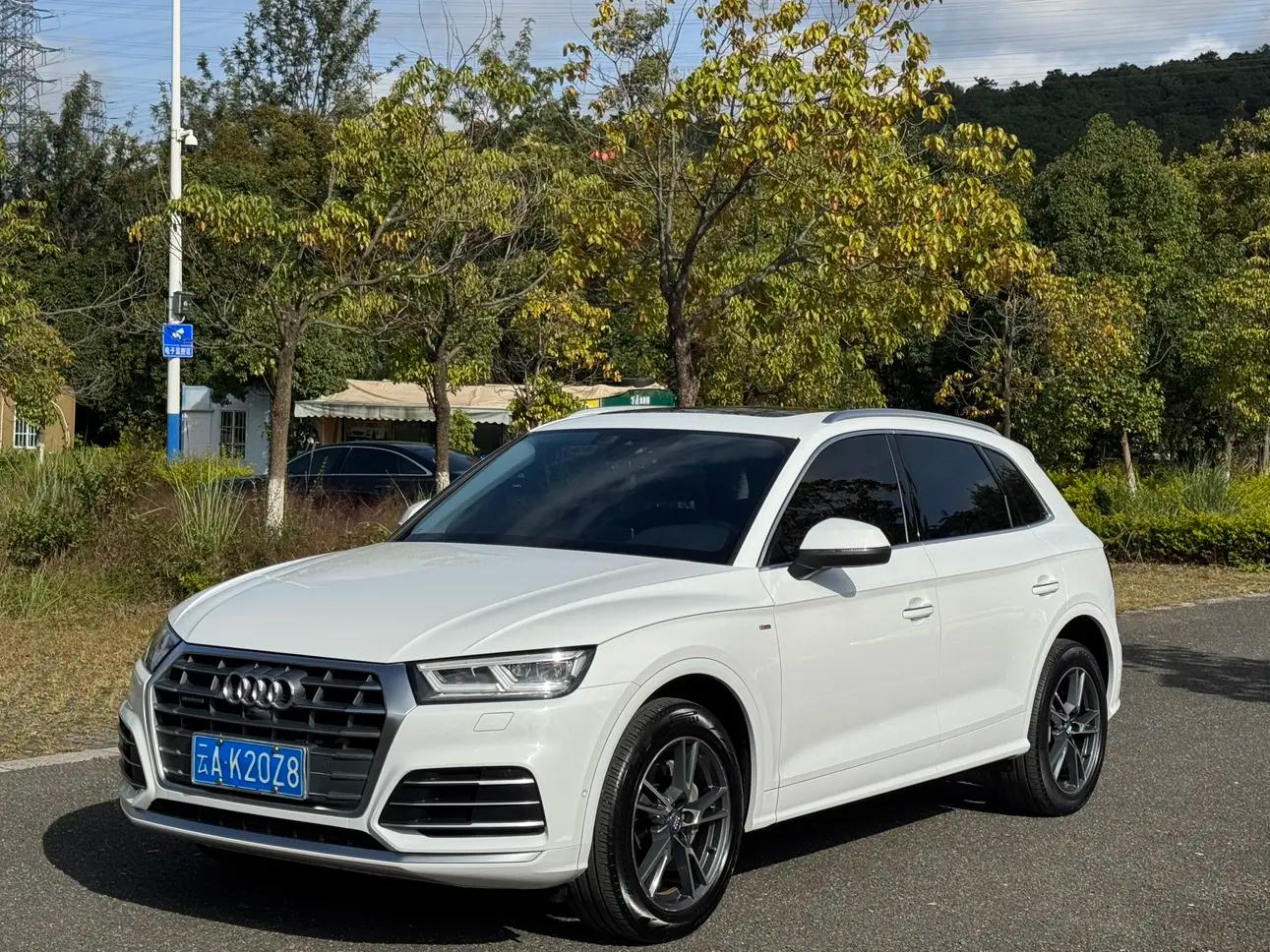 Audi Q5L 2021 г. 91129 км.