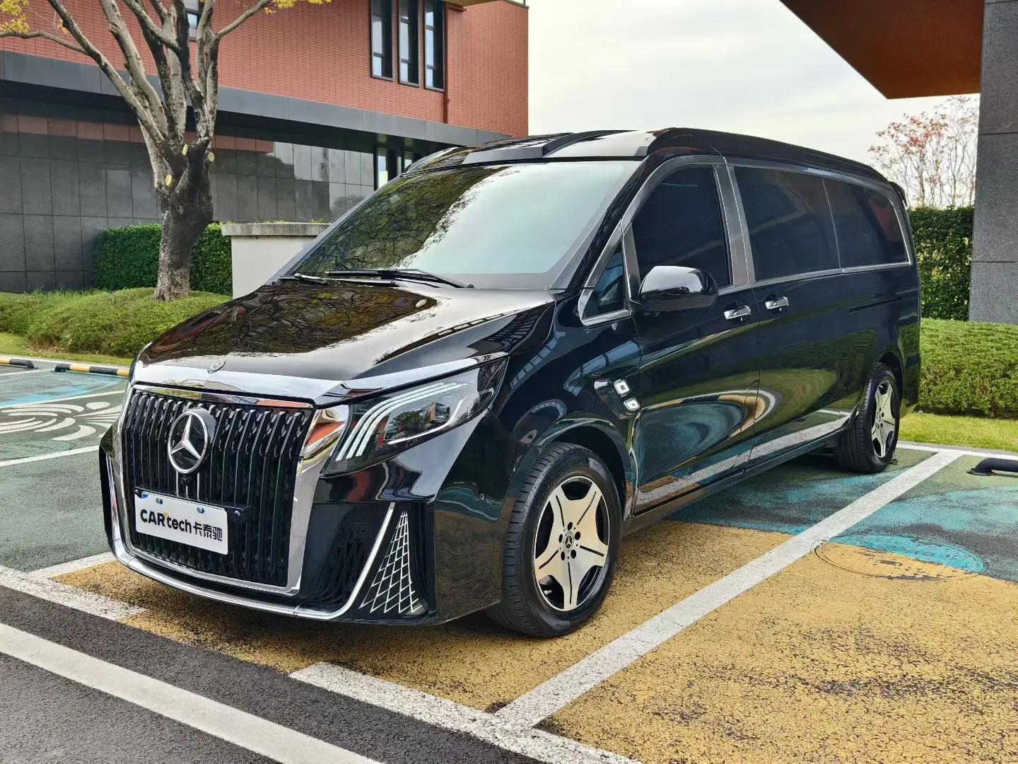 Mercedes-Benz Vito 2023 г. 10047 км.