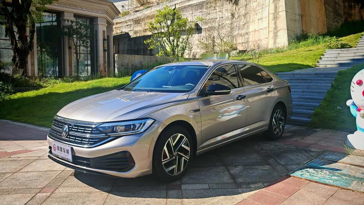 Volkswagen Sagitar 2022 г. 29129 км.