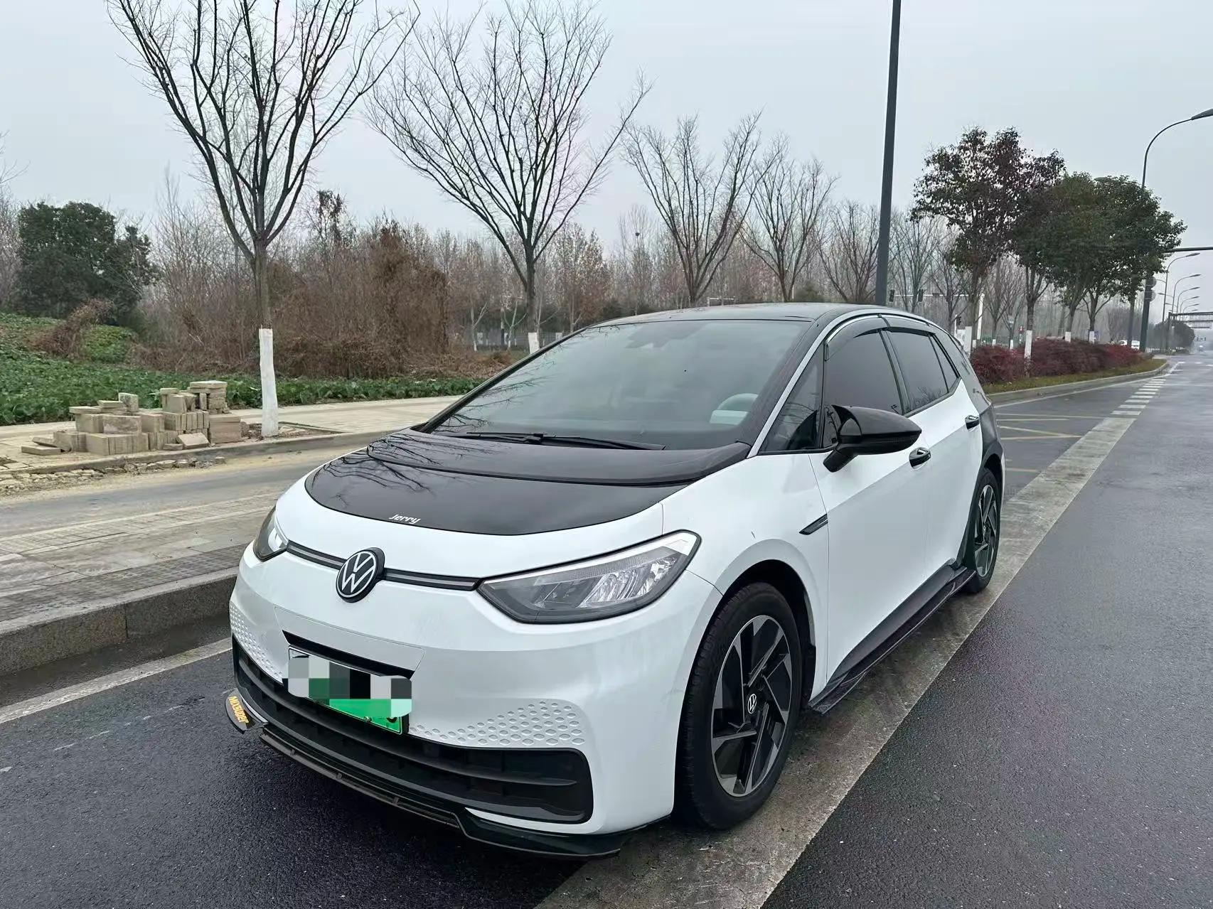 Volkswagen ID.3 2024 г. 18000 км.