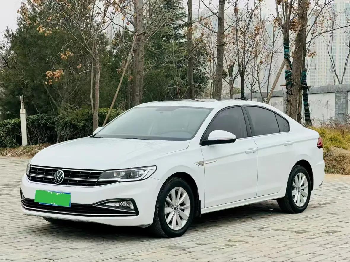 Volkswagen Bora 2021 г. 39018 км.