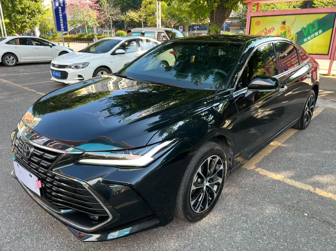 Toyota Avalon 2024 г. 39116 км.