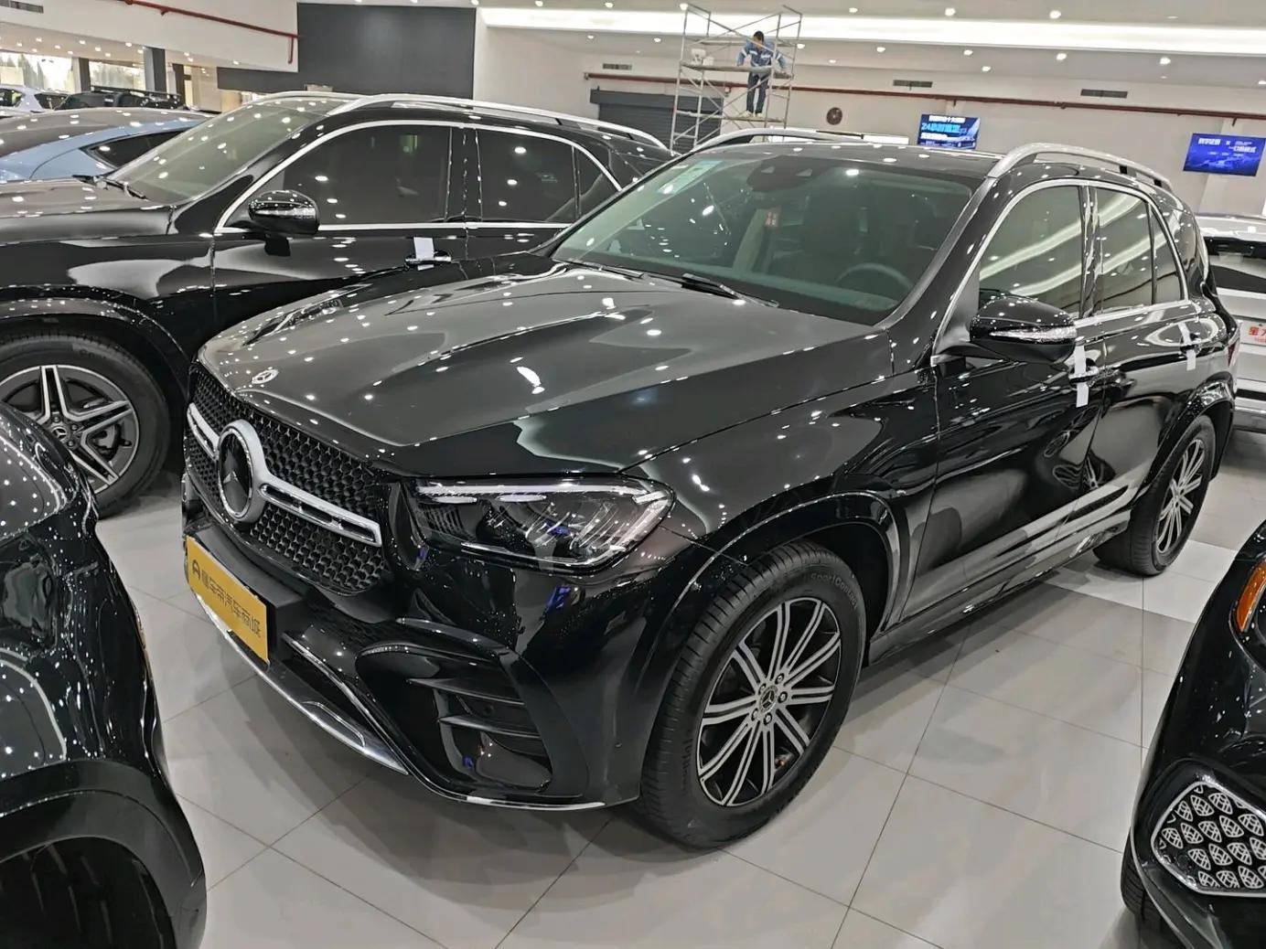 Mercedes-Benz GLE 2024 г. 6393 км.