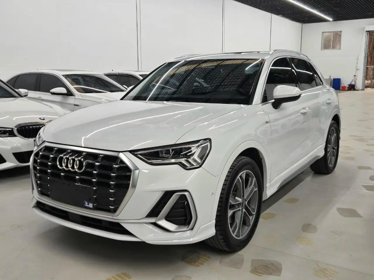 Audi Q3 2022 г. 21000 км.