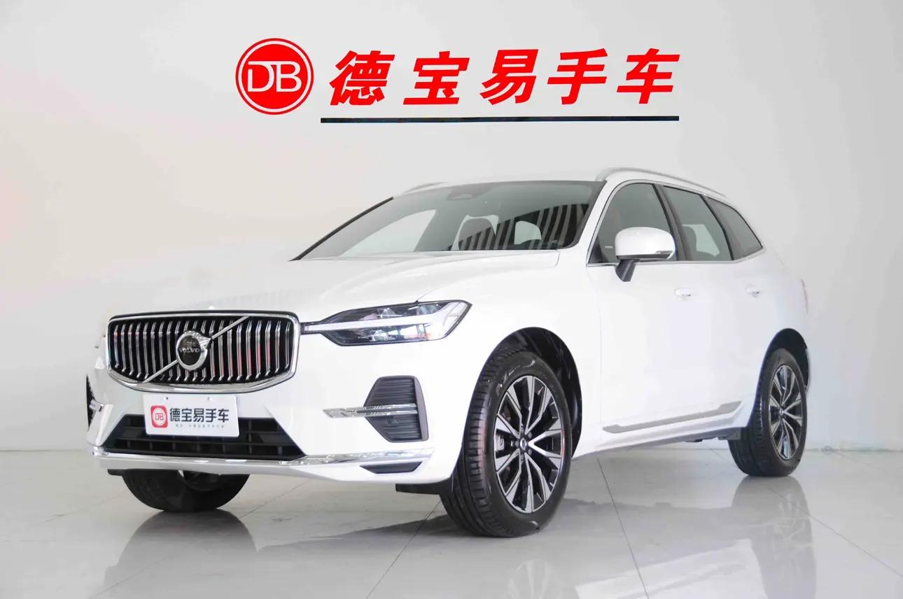 Volvo XC60 2024 г. 11012 км.