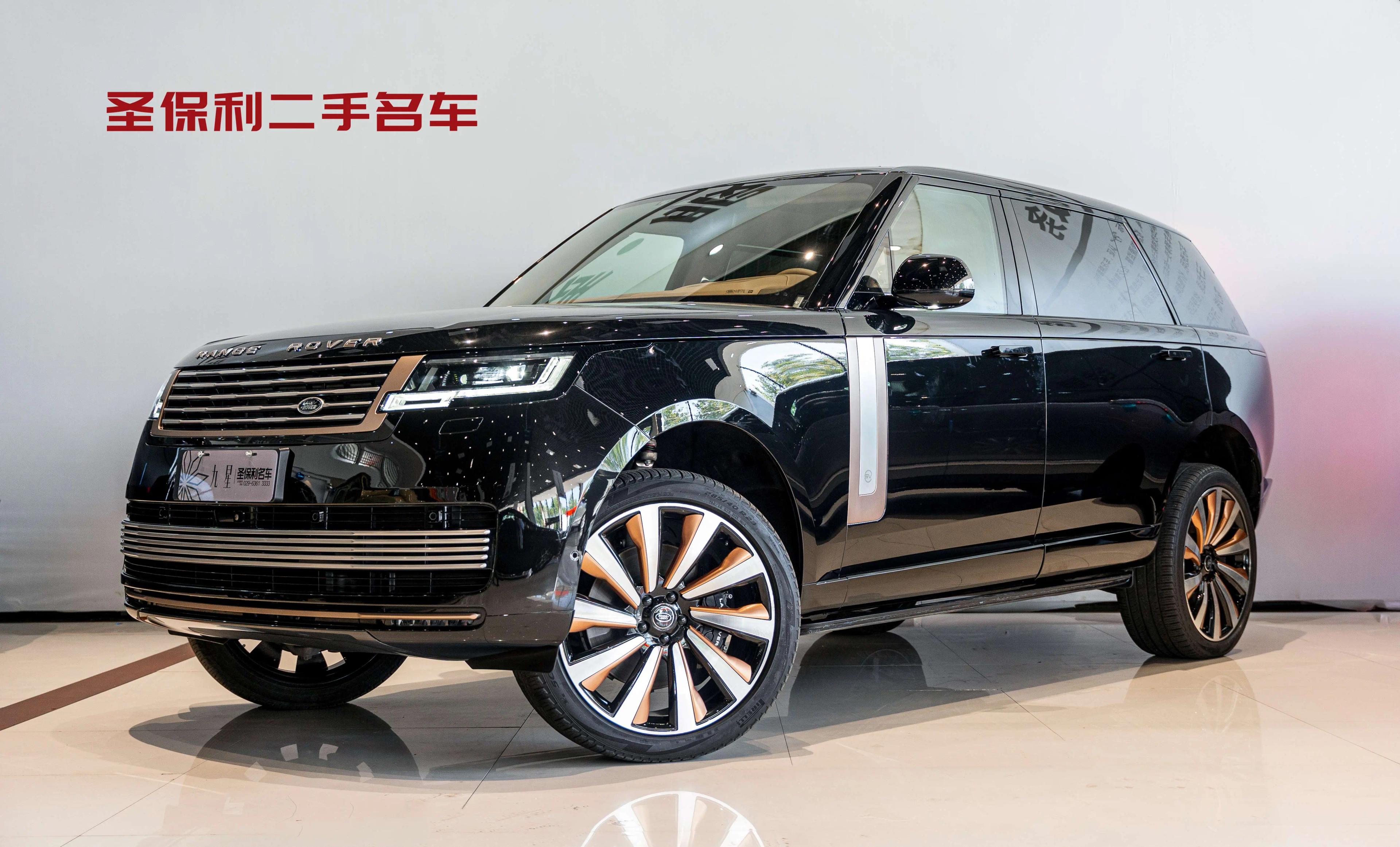 Land Rover Range rover 2024 г. 36703 км.