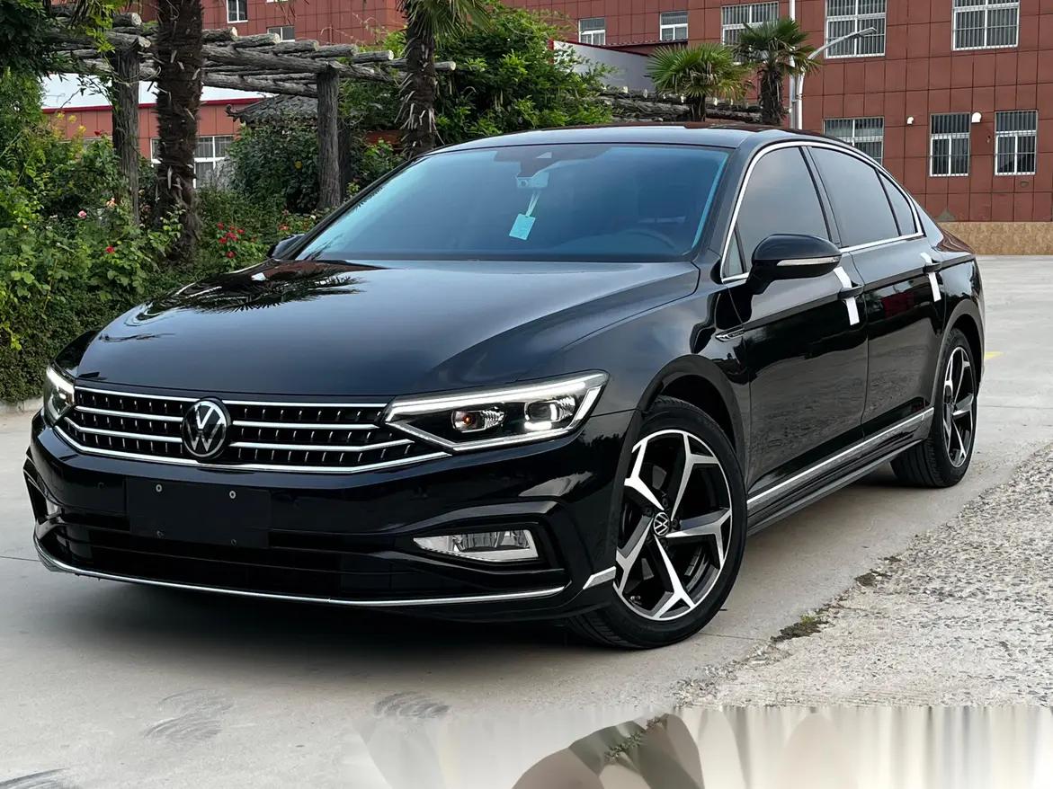 Volkswagen Magotan 2024 г. 11000 км.
